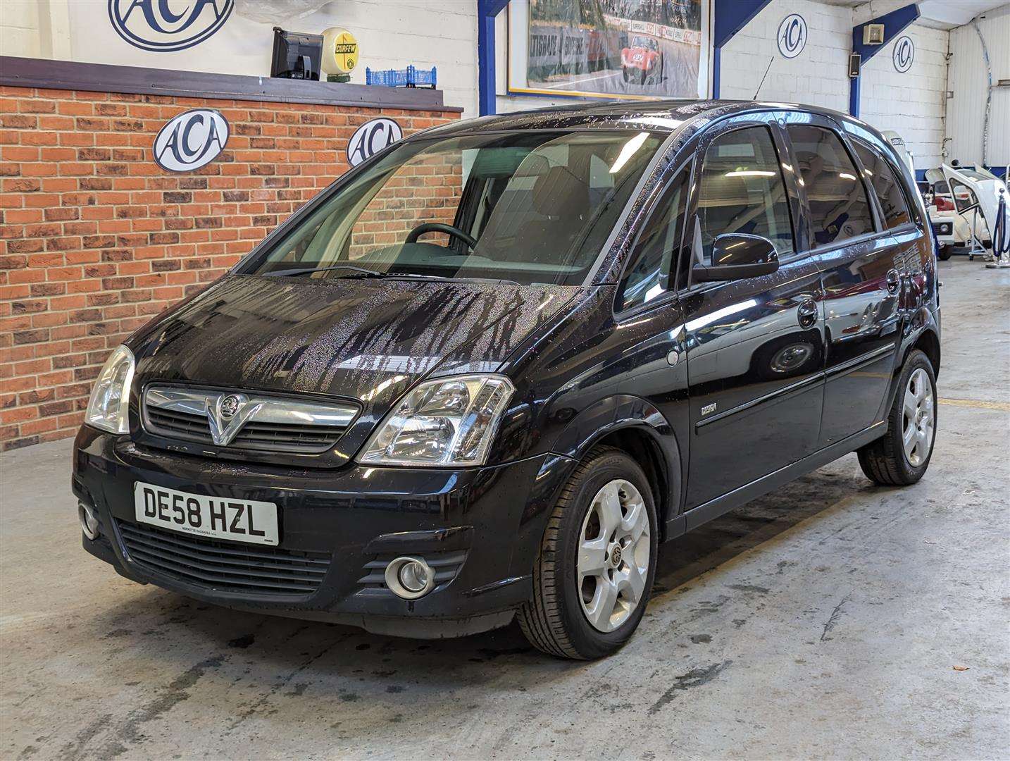 <p>2008 VAUXHALL MERIVA DESIGN</p>