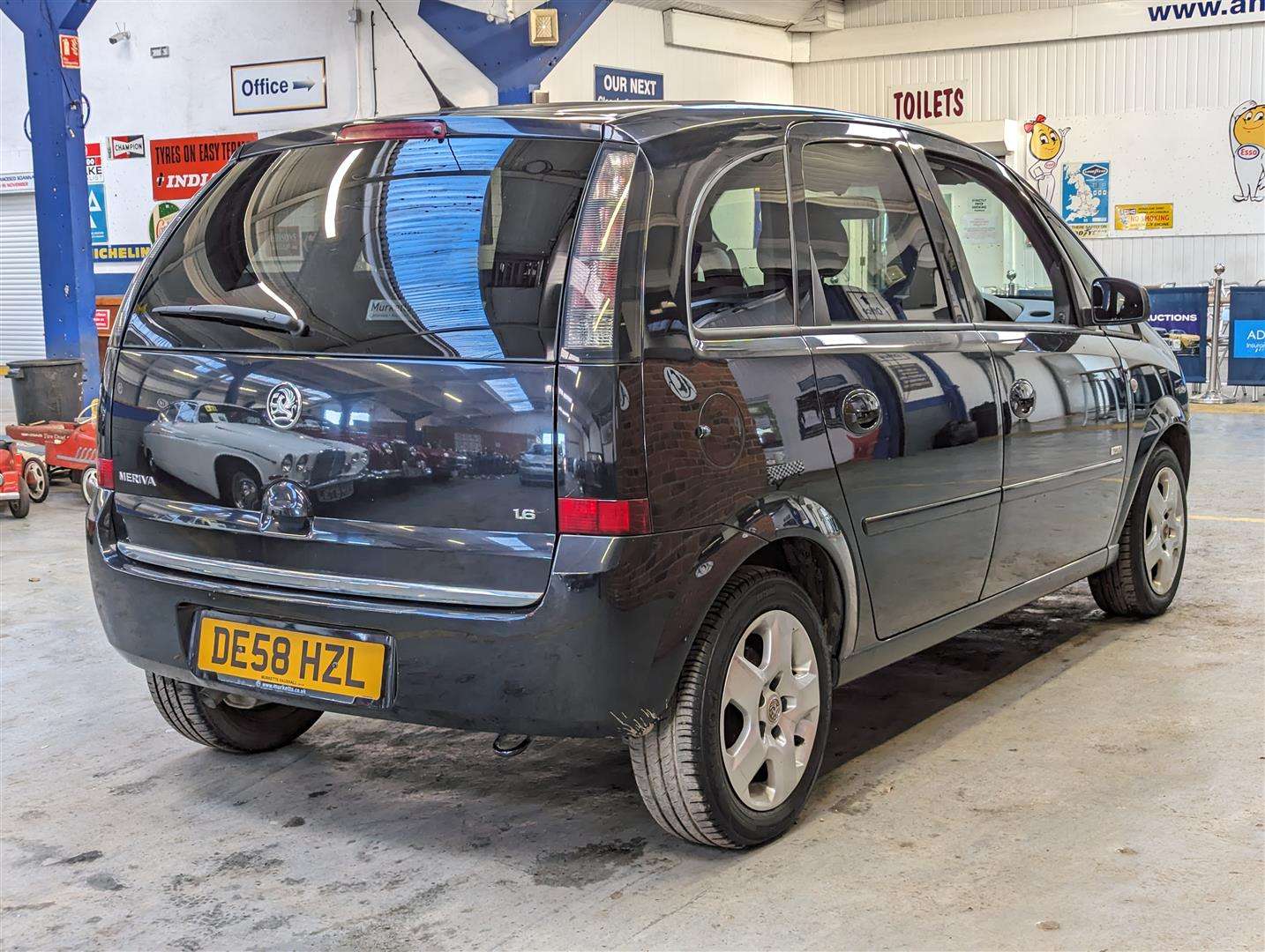 <p>2008 VAUXHALL MERIVA DESIGN</p>