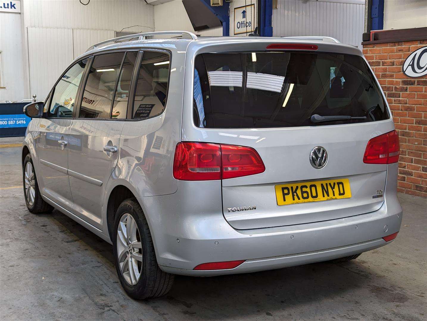 <p>2010 VOLKSWAGEN TOURAN SE BLUE TECH TDI</p>