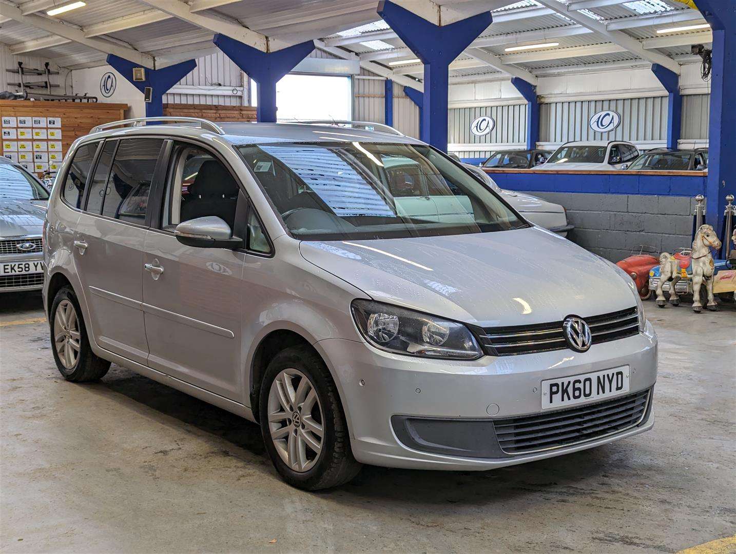 <p>2010 VOLKSWAGEN TOURAN SE BLUE TECH TDI</p>