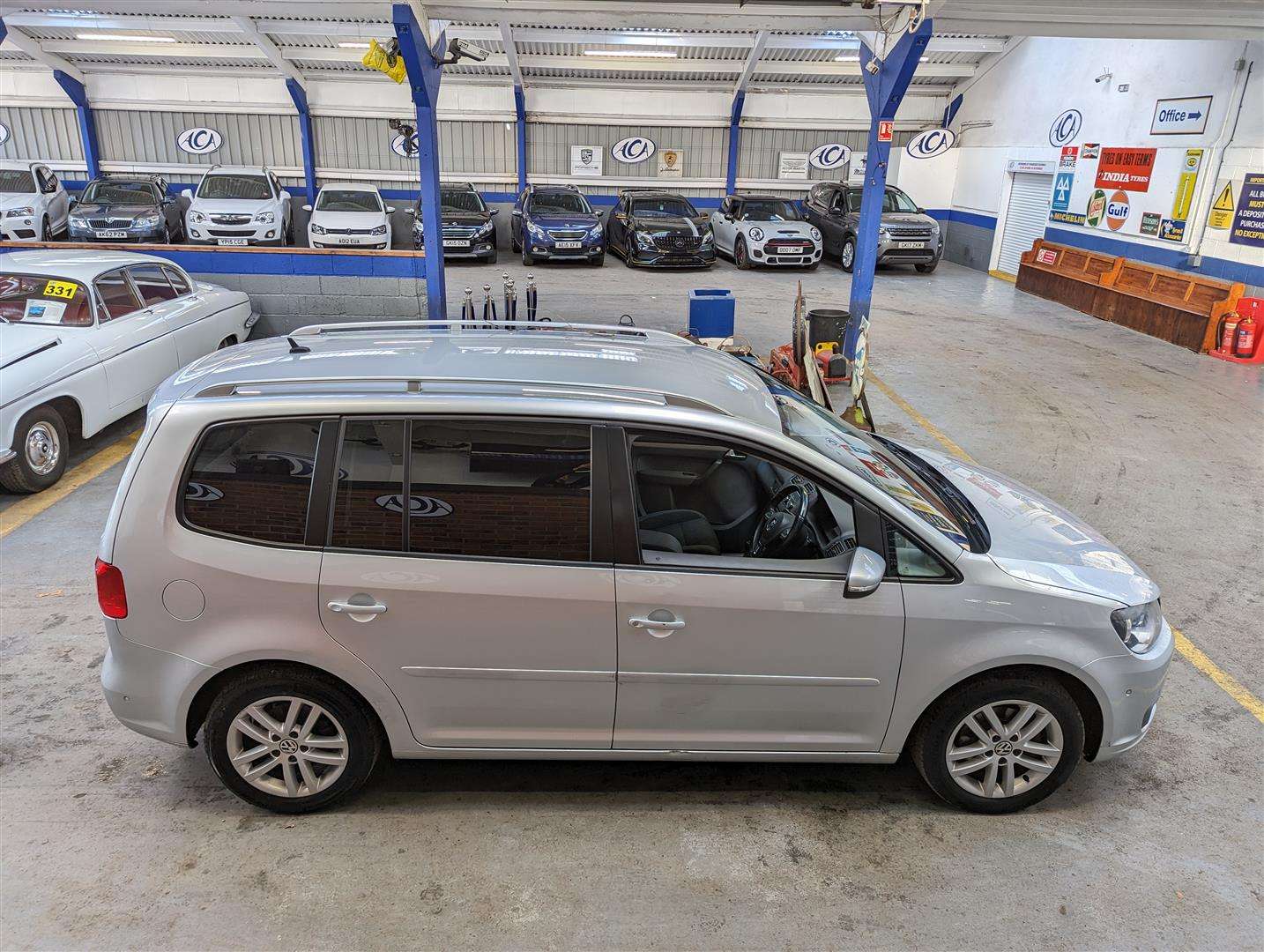 <p>2010 VOLKSWAGEN TOURAN SE BLUE TECH TDI</p>