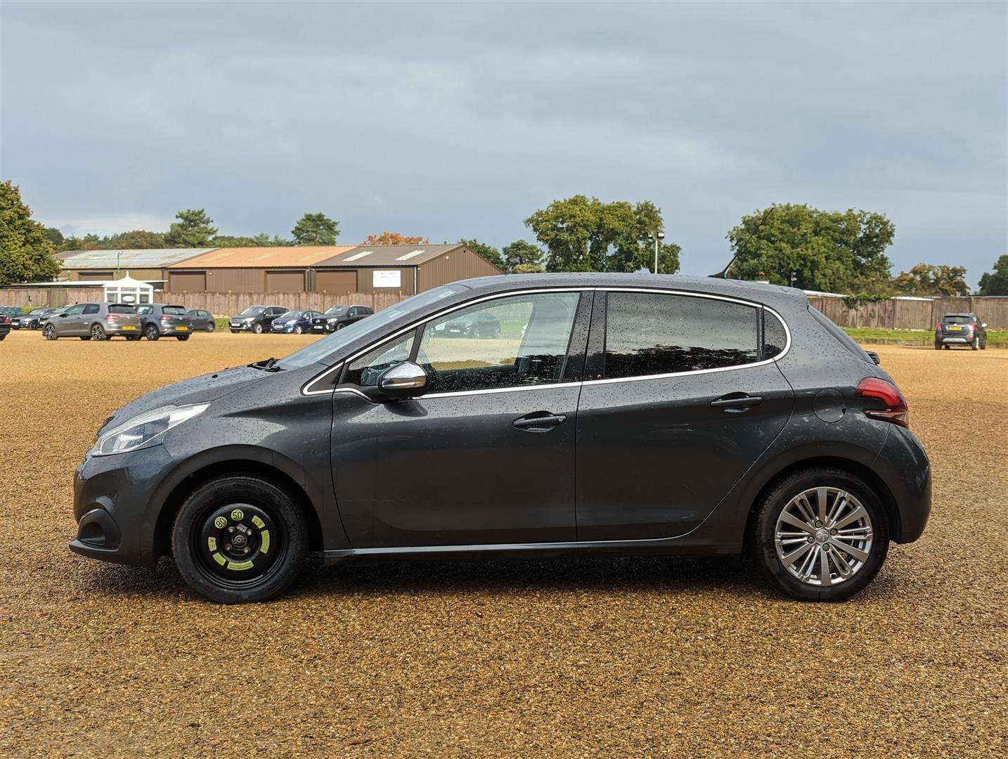 <p>2015 PEUGEOT 208 ALLURE BLUE HDI</p>