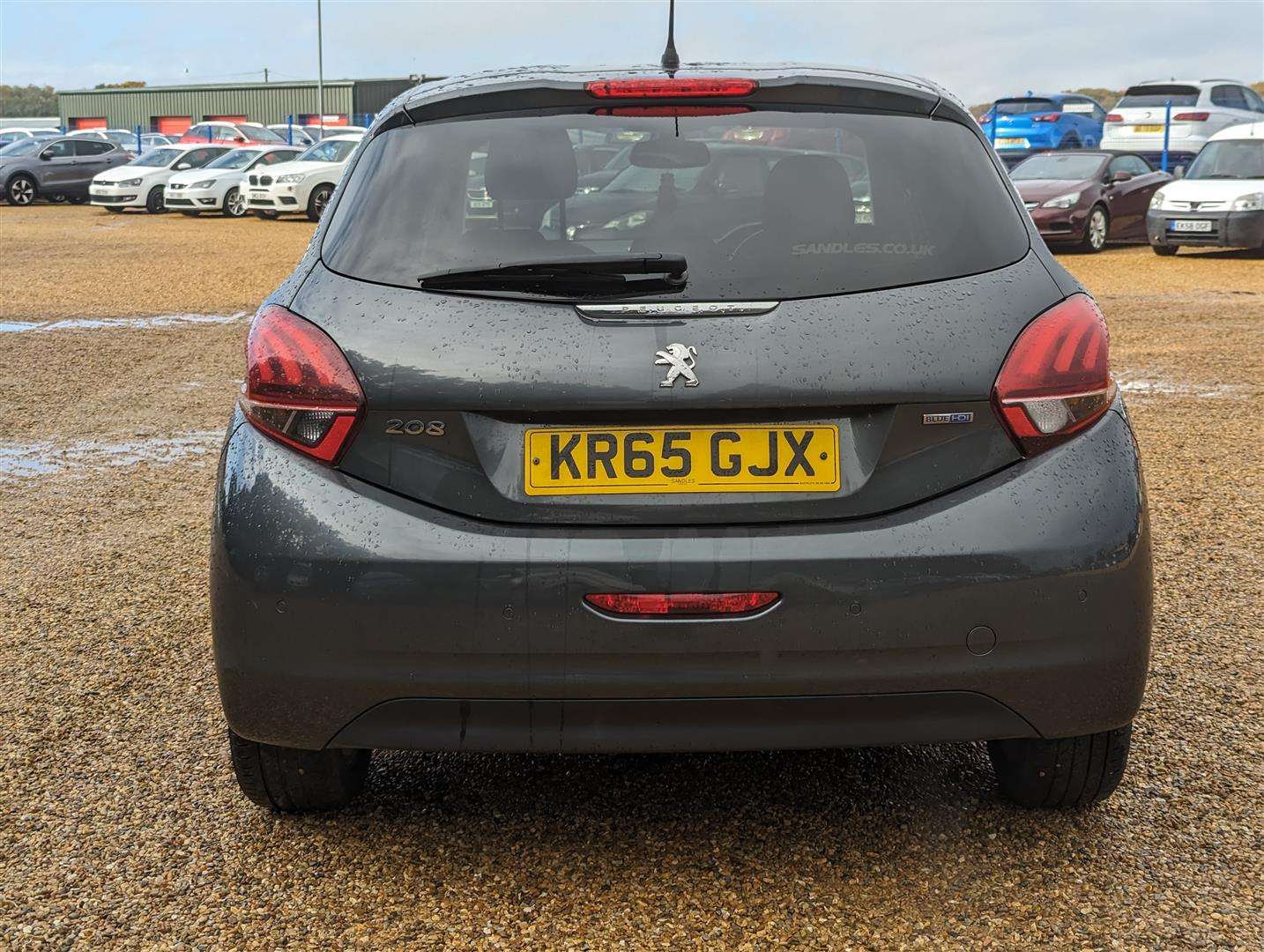 <p>2015 PEUGEOT 208 ALLURE BLUE HDI</p>