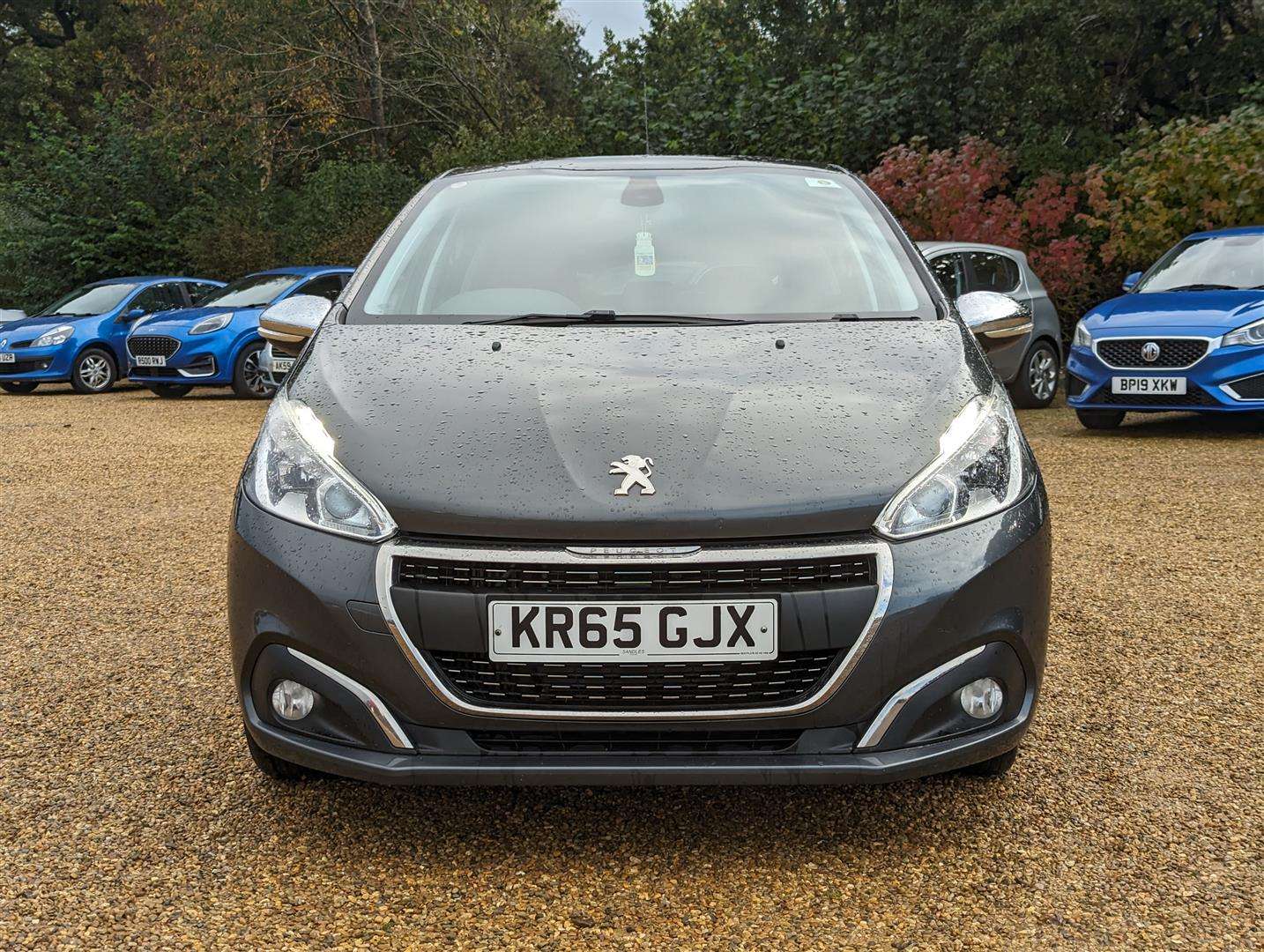 <p>2015 PEUGEOT 208 ALLURE BLUE HDI</p>