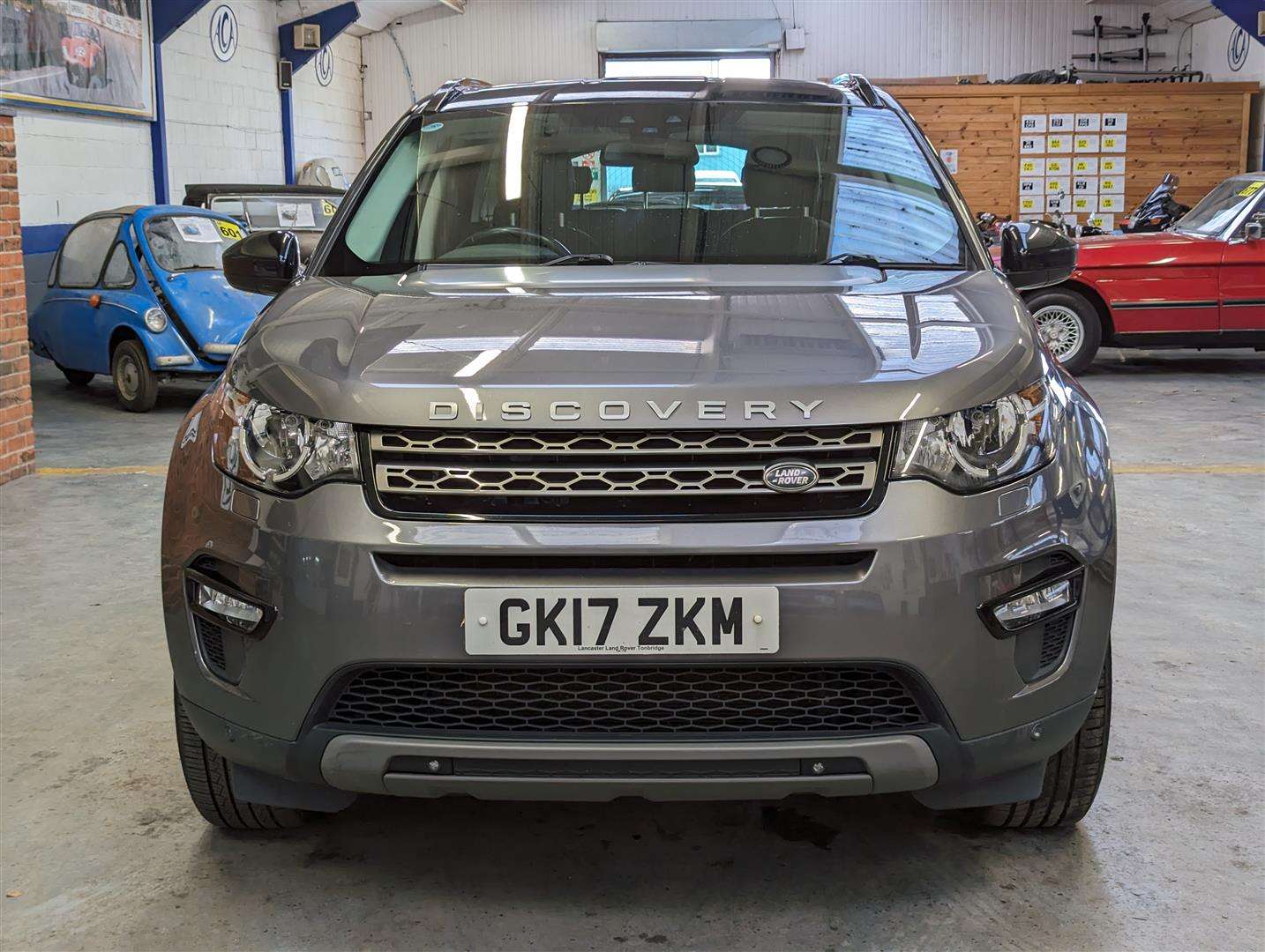 <p>2017 LAND ROVER DISCOVERY SPORT SE TECH T</p>