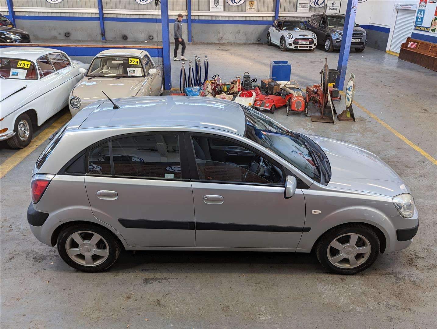 <p>2006 KIA RIO LX CRDI</p>