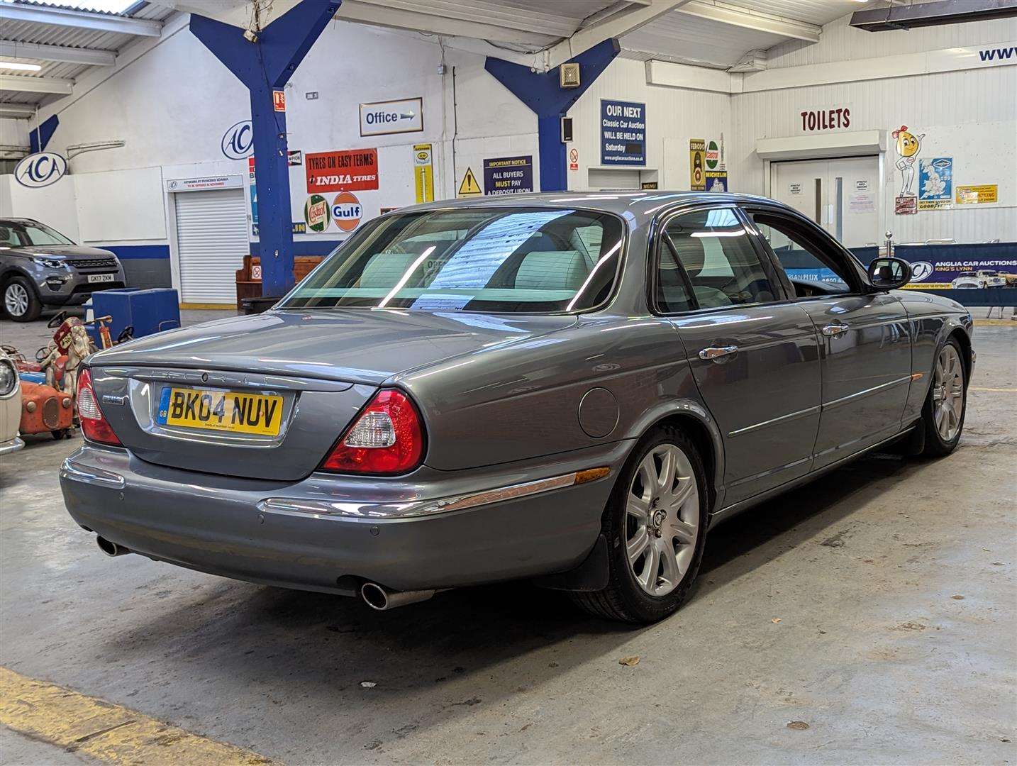 <p>2004 JAGUAR XJ6 V6 SPORT AUTO</p>