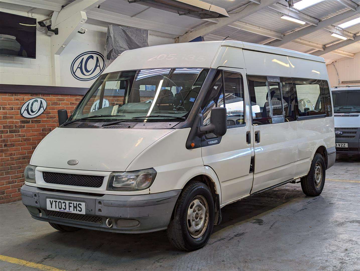 <p>2003 FORD TRANSIT</p>