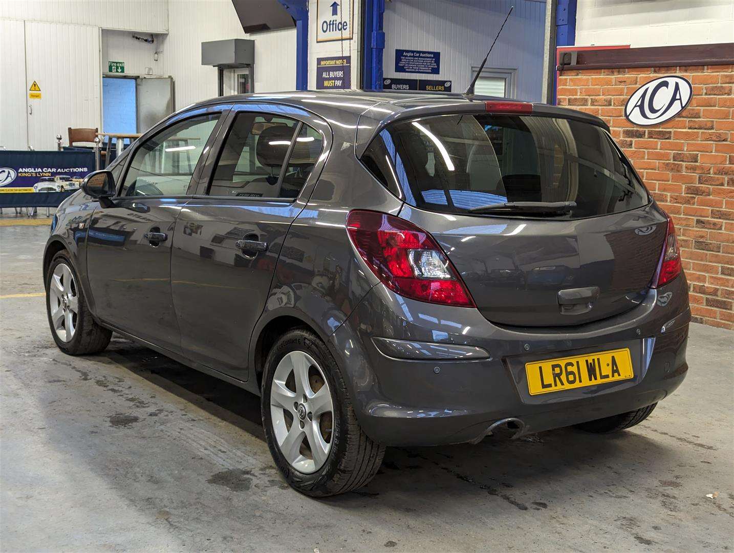 <p>2011 VAUXHALL CORSA SXI</p>