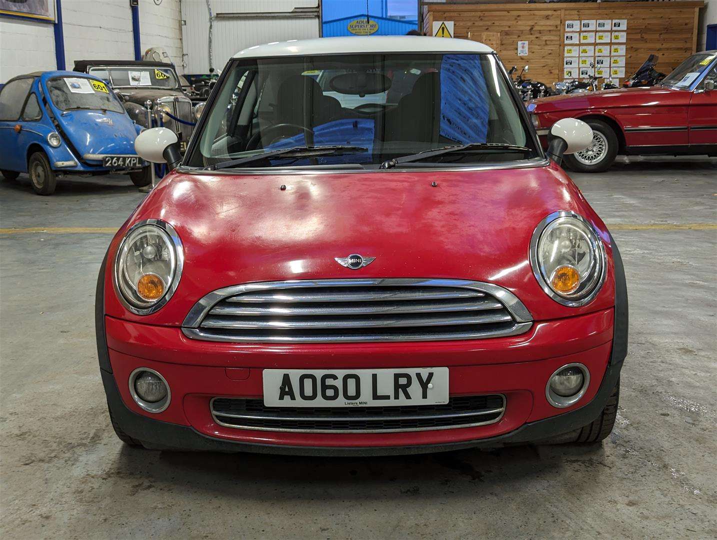 <p>2010 MINI ONE</p>