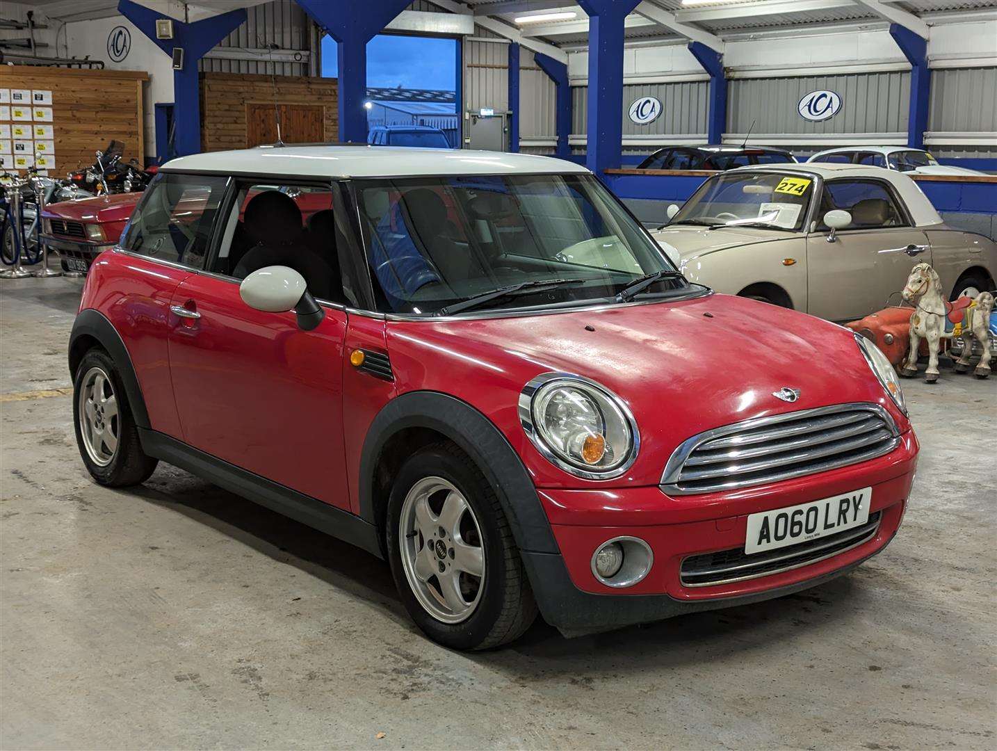 <p>2010 MINI ONE</p>