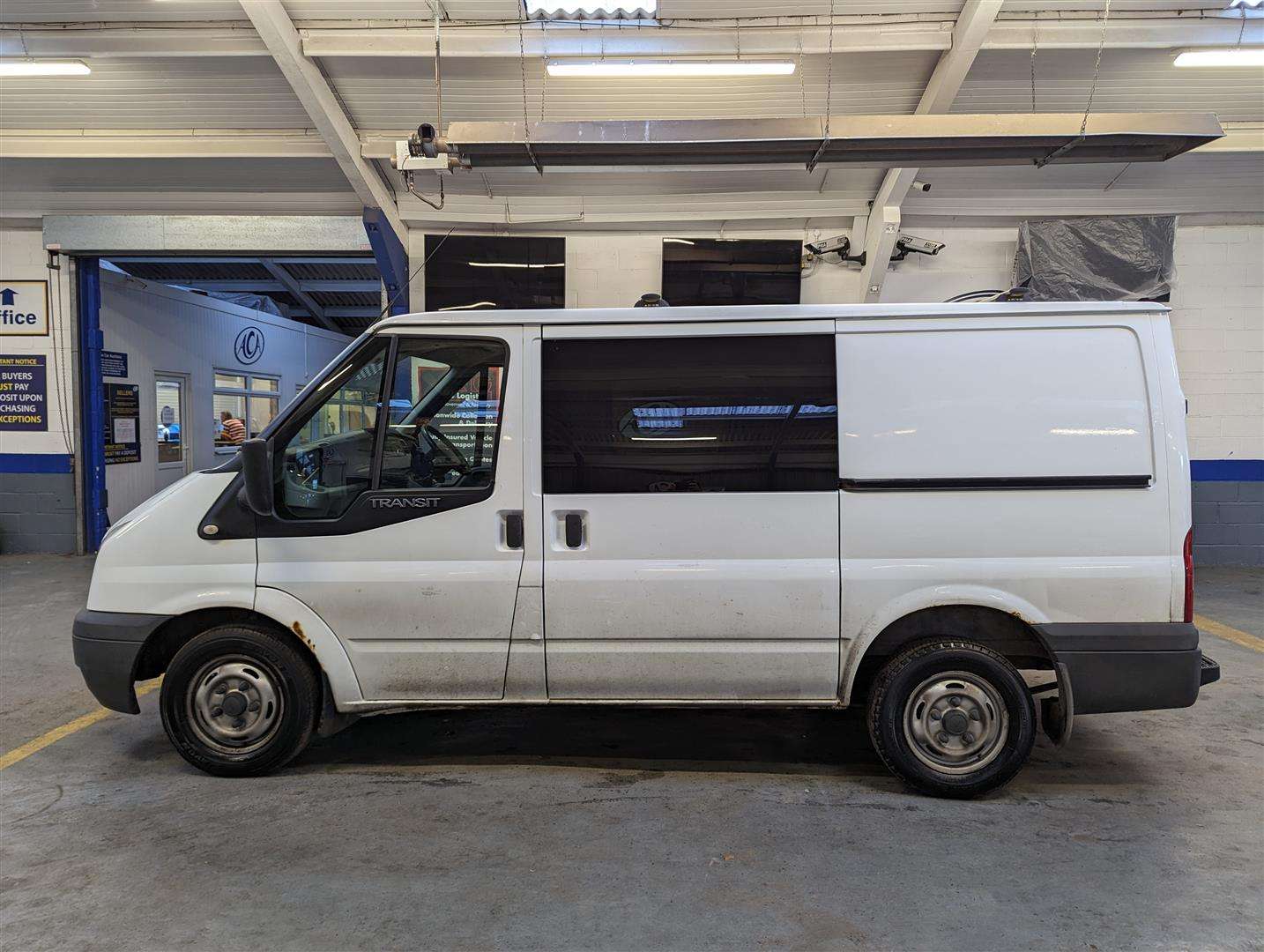 <p>2013 FORD TRANSIT 100 T300 FWD</p>