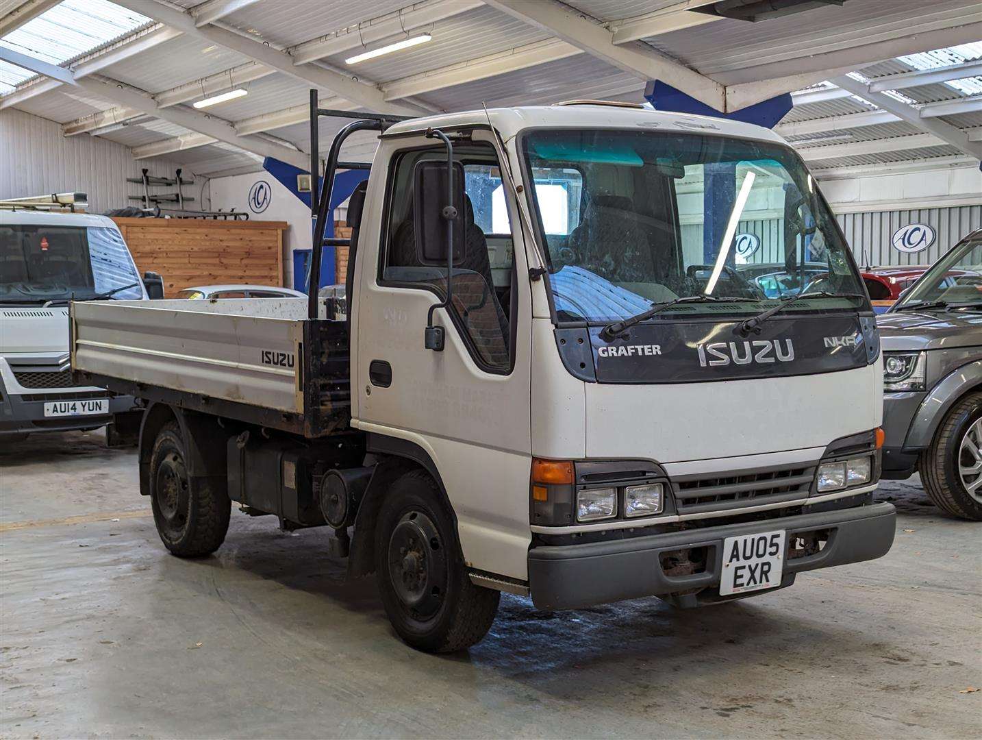 <p>2005 ISUZU TRUCKS NKR 77 TURBO ELECTRIC DI</p>