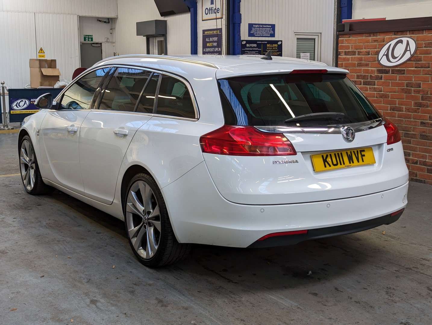 <p>2011 VAUXHALL INSIGNIA SRI NAV 158 CDTI</p>