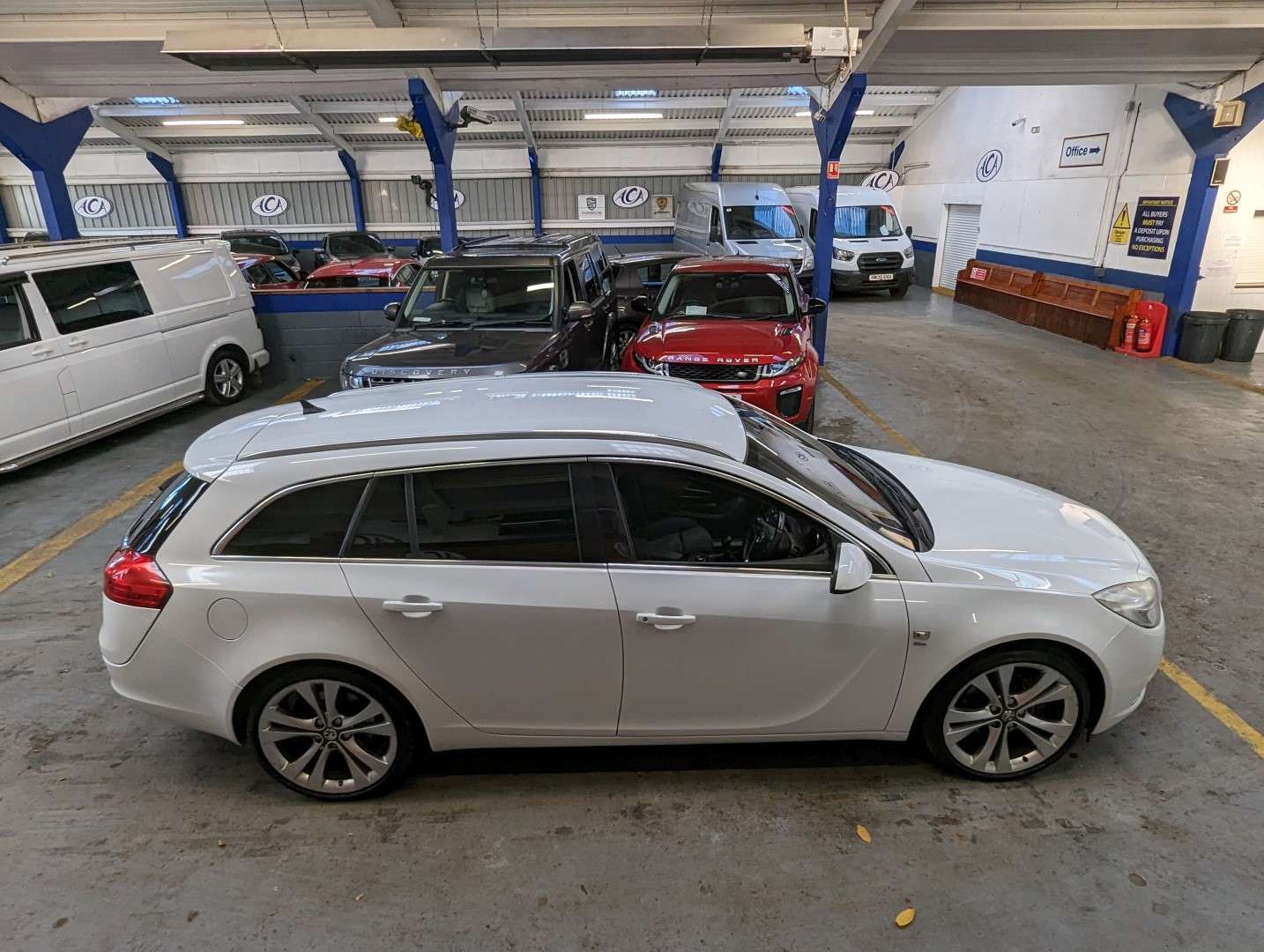 <p>2011 VAUXHALL INSIGNIA SRI NAV 158 CDTI</p>