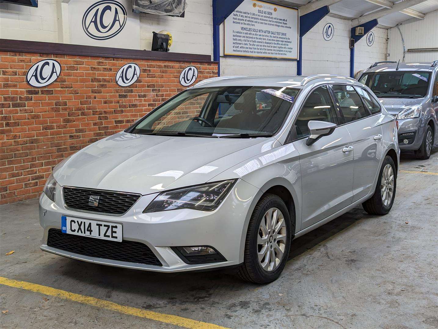 <p>2014 SEAT LEON SE TECHNOLOGY TDI</p>