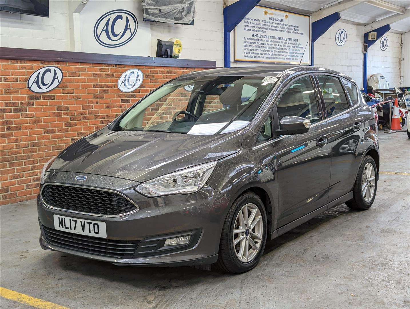 <p>2017 FORD C-MAX ZETEC TURBO</p>