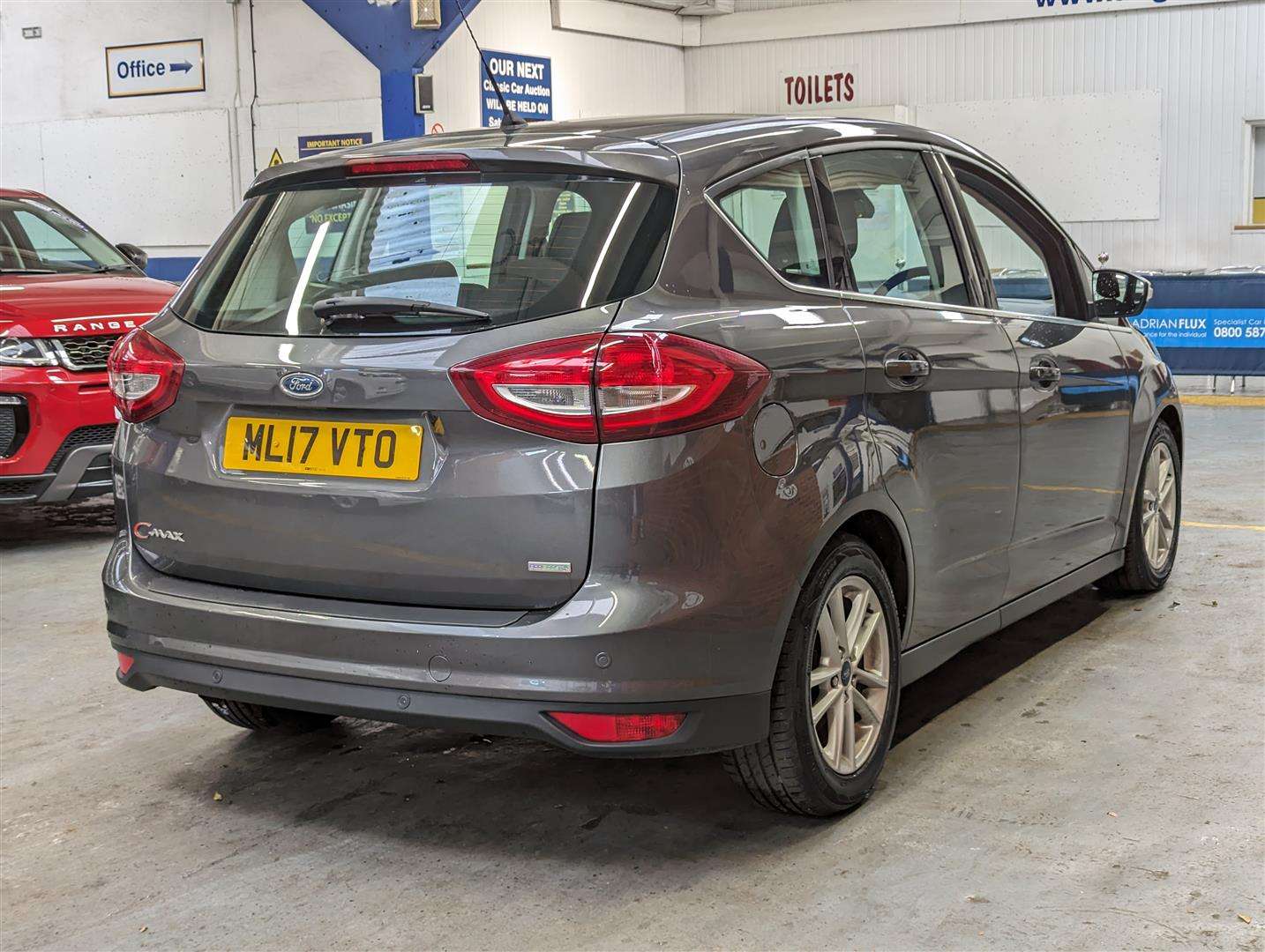 <p>2017 FORD C-MAX ZETEC TURBO</p>