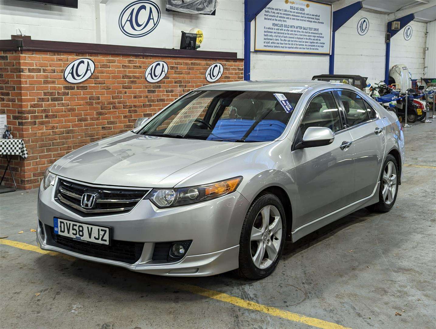 <p>2008 HONDA ACCORD ES GT I-DTEC</p>