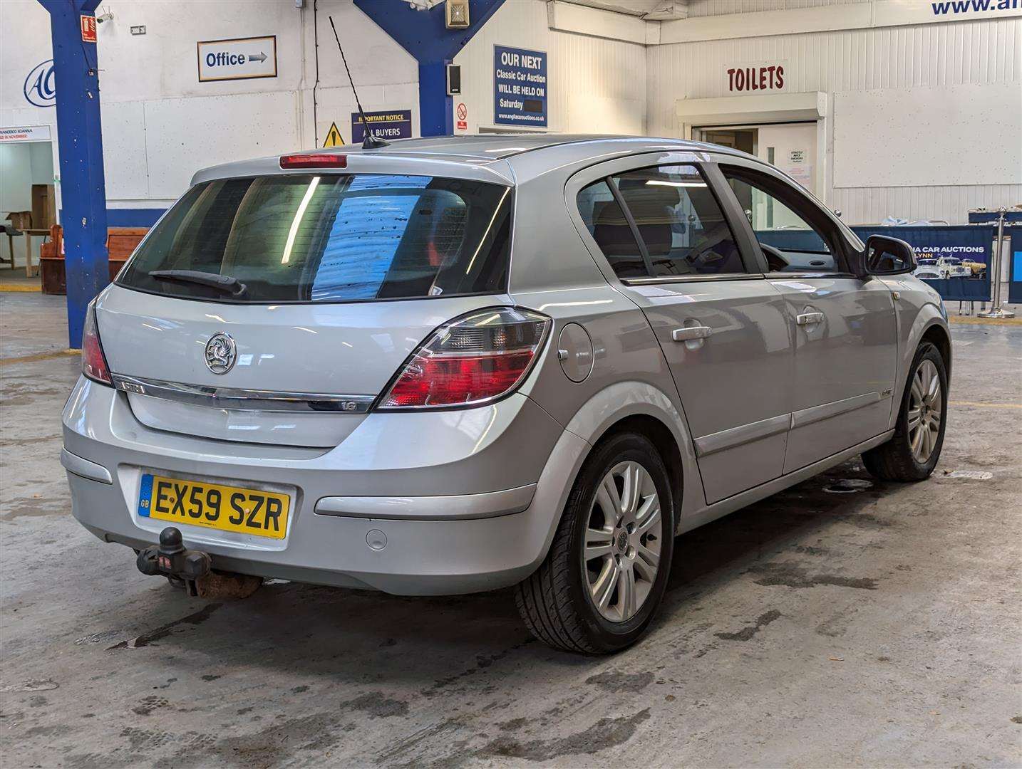 <p>2009 VAUXHALL ASTRA ELITE</p>