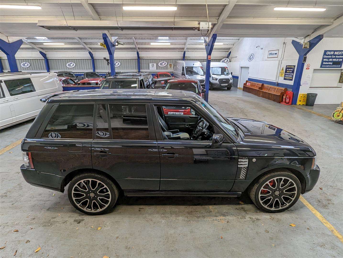 <p>2011 LAND ROVER RANGE ROVER AUTOB TDV8 AUTO</p>