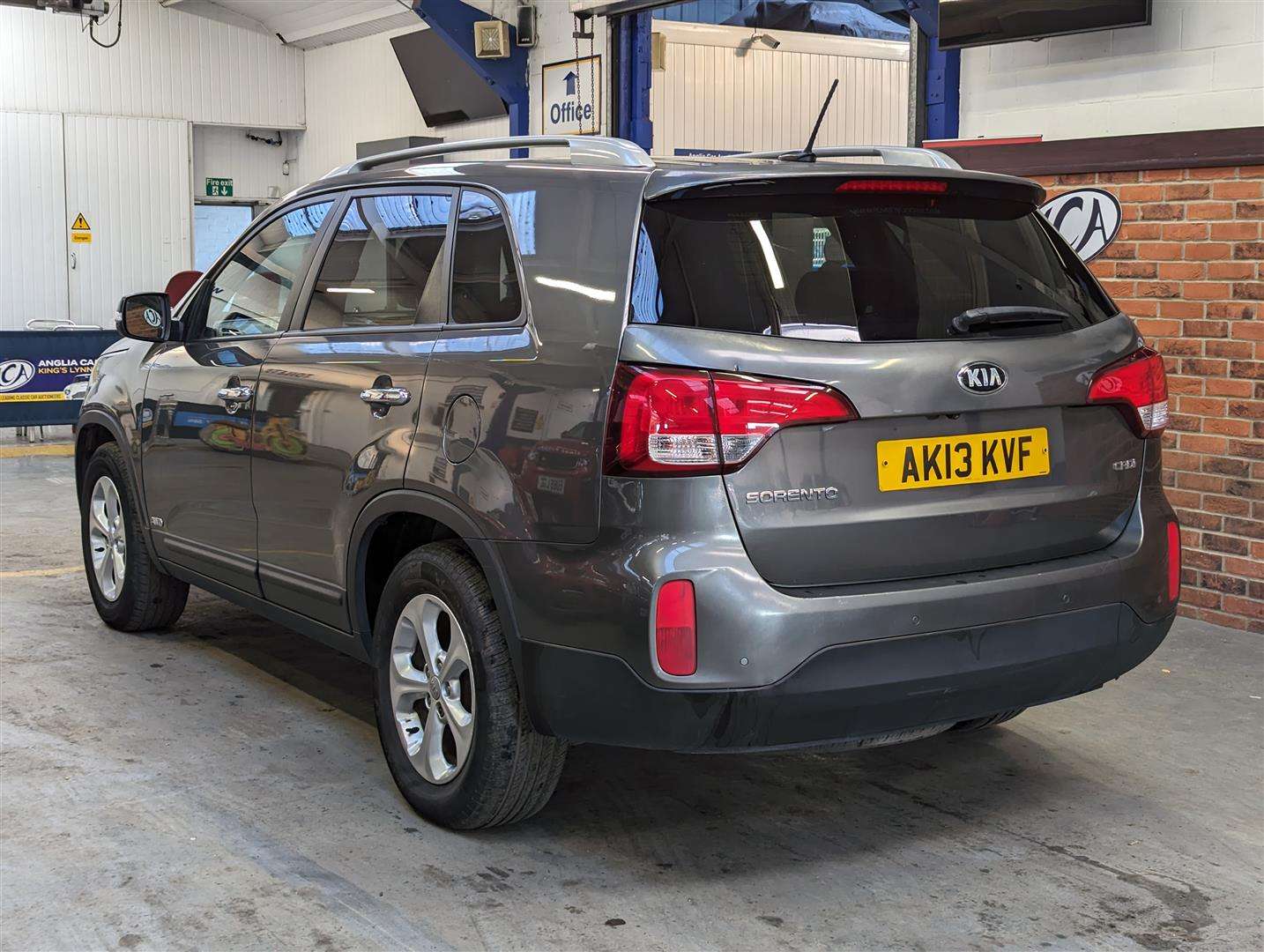 <p>2013 KIA SORENTO KX-2 SAT NAV CRDI</p>