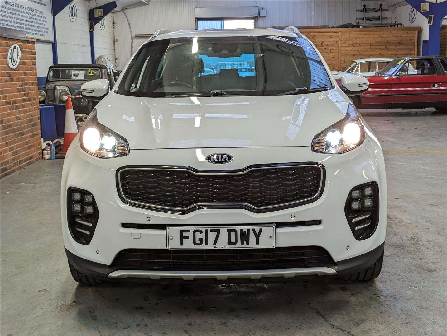 <p>2017 KIA SPORTAGE GT-LINE CRDI 4X4</p>