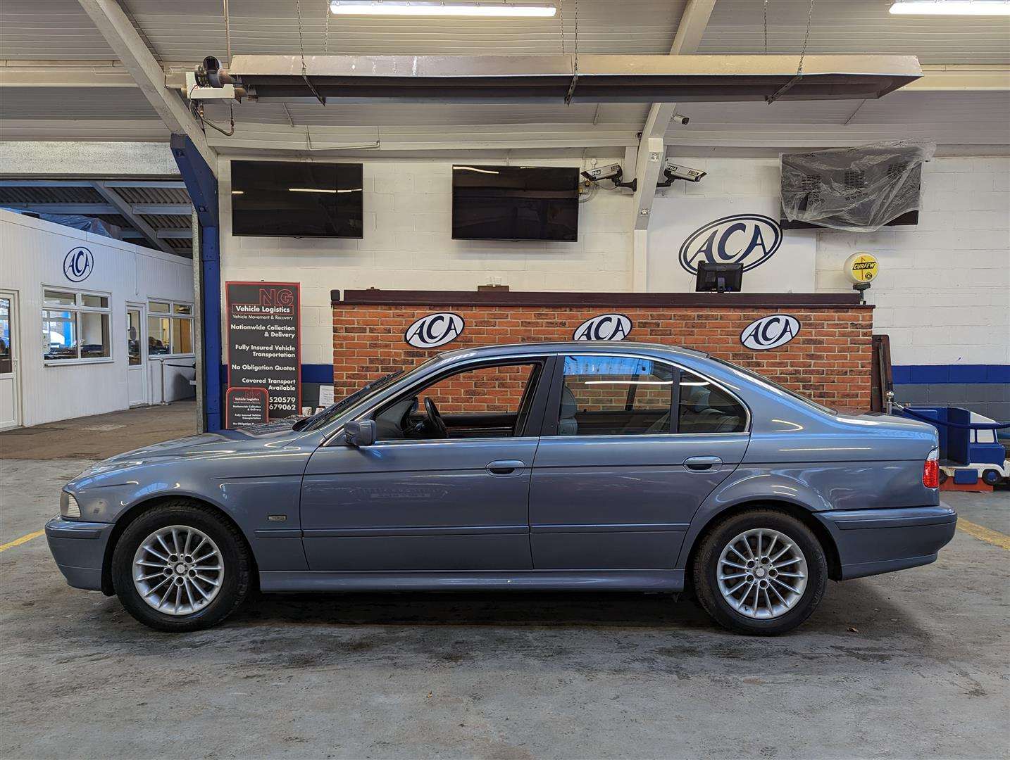 <p>2001 BMW 525I SE AUTO</p>