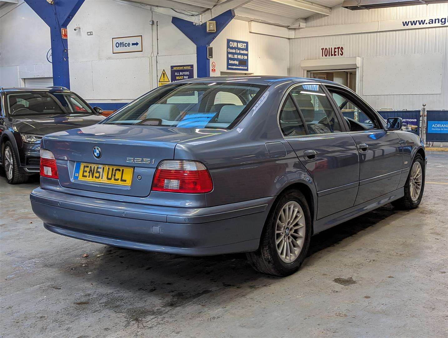 <p>2001 BMW 525I SE AUTO</p>