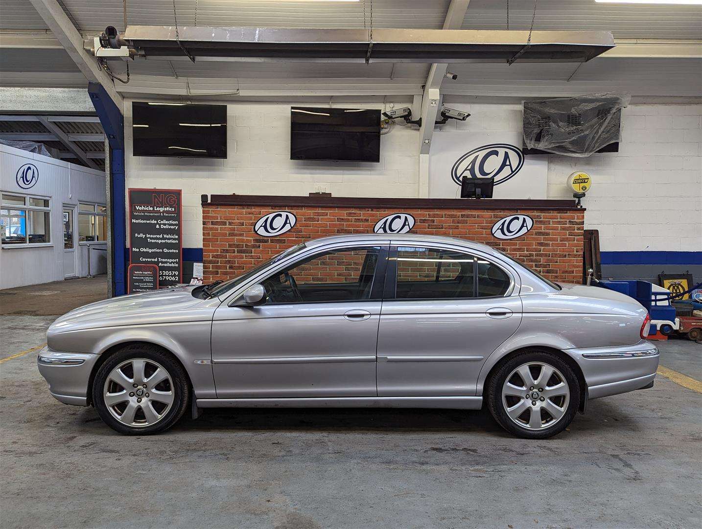 <p>2004 JAGUAR X-TYPE V6 SE AUTO</p>