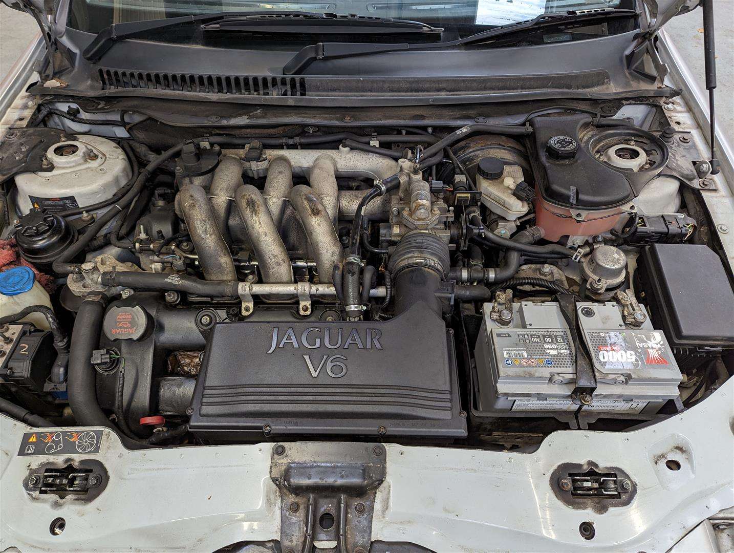 <p>2004 JAGUAR X-TYPE V6 SE AUTO</p>