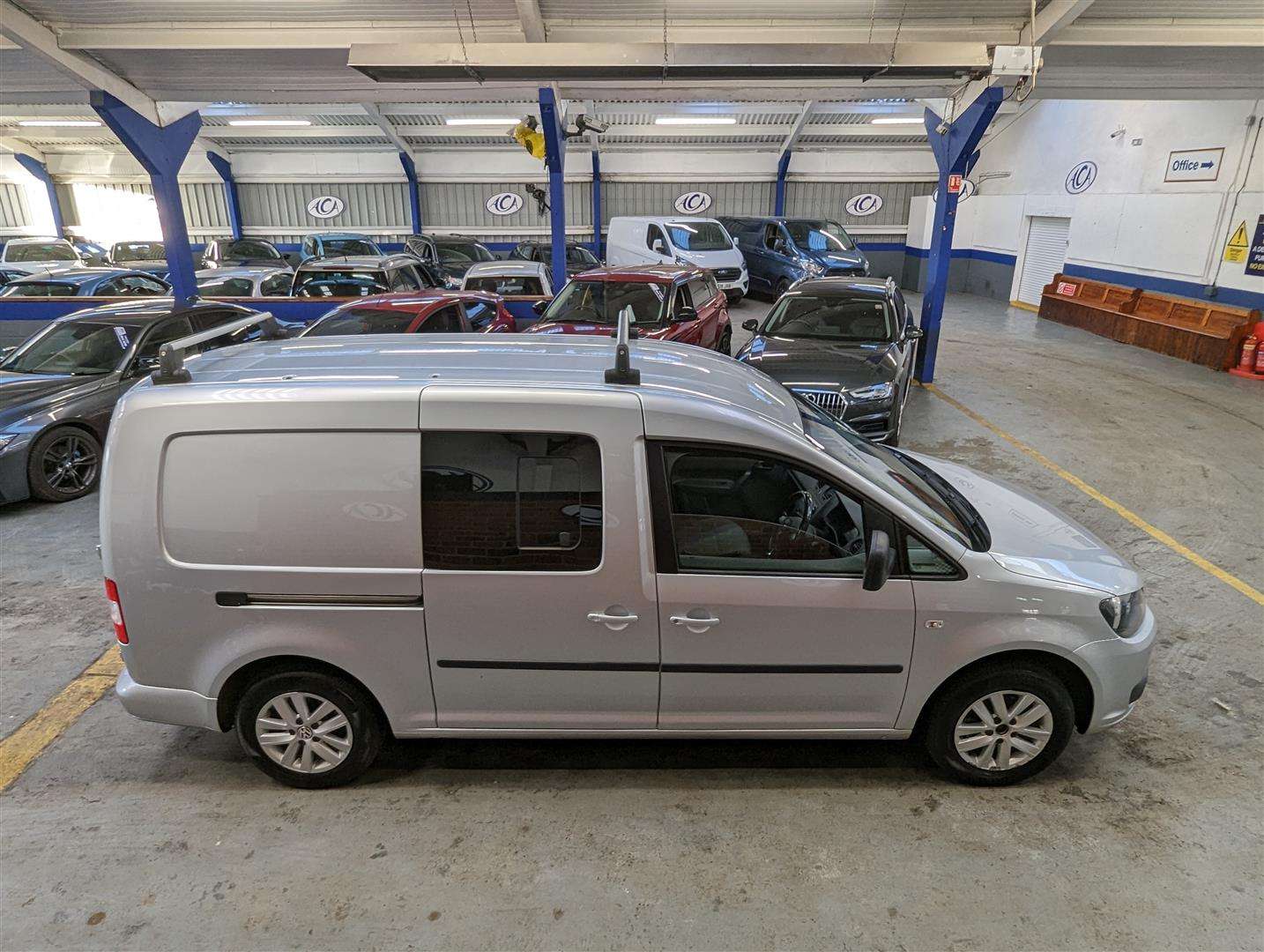 <p>2014 VOLKSWAGEN CADDY MAXI C20 HIGHLINE T</p>