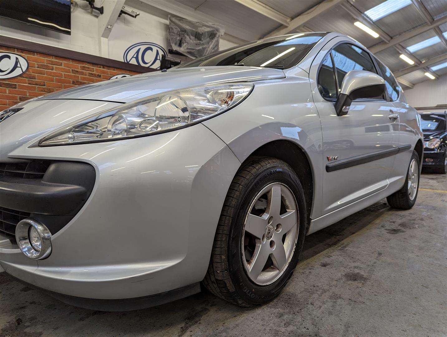 <p>PEUGEOT 207 VERVE</p>