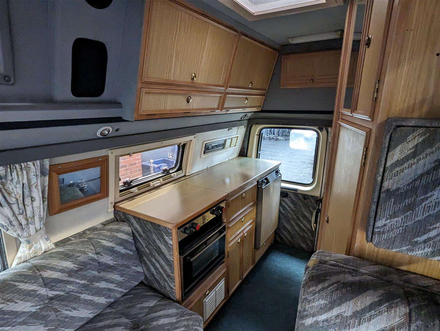 <p>1994 FORDTRANSIT MOTORHOME</p>