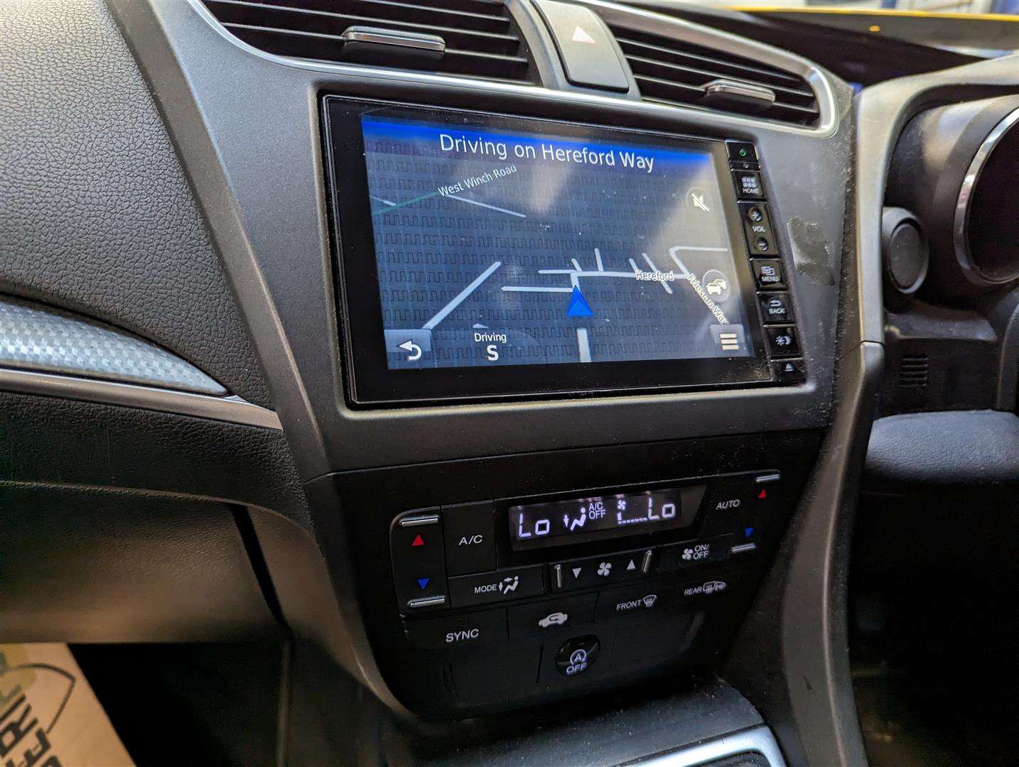 <p>2016 HONDA CIVIC I-VTEC SE PLUS NAVI</p>