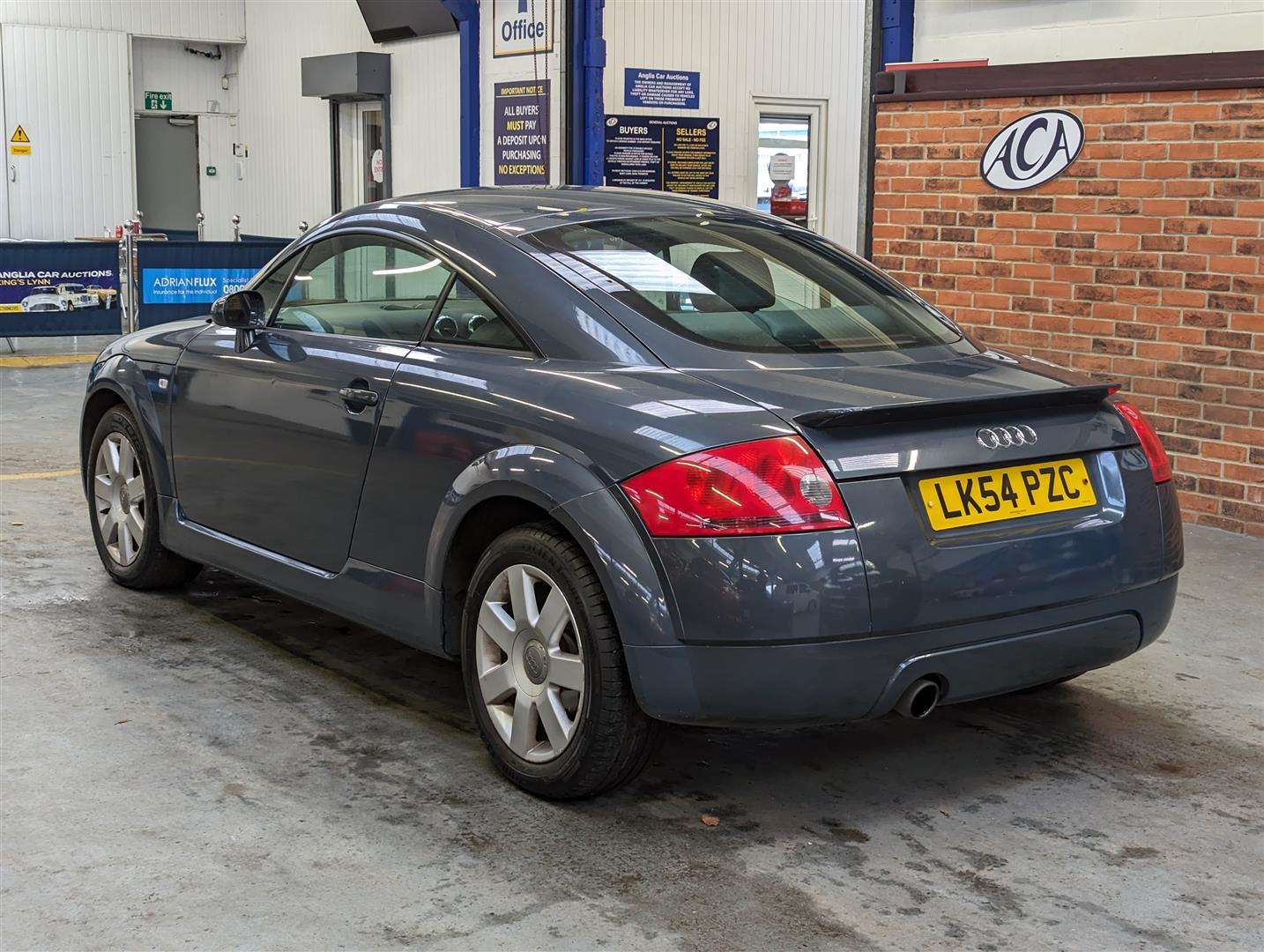 <p>2004 AUDI TT AUTO</p>