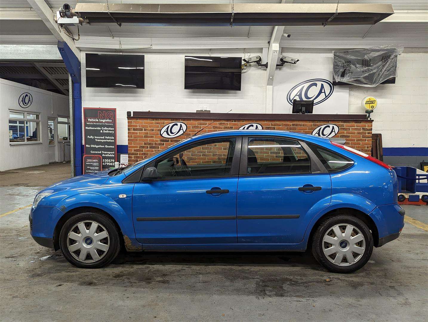 <p>2006 FORD FOCUS LX</p>