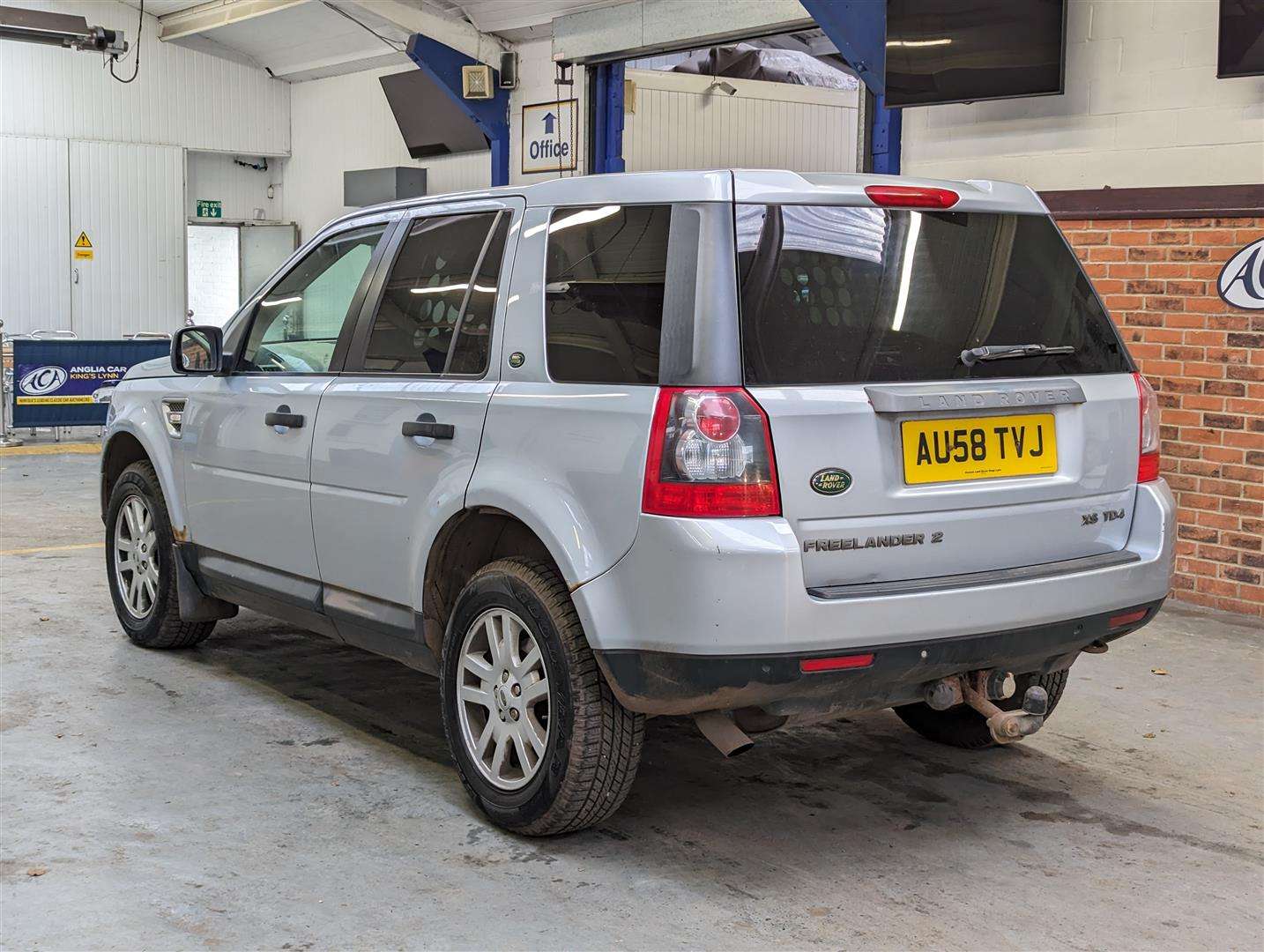 <p>2008 LAND ROVER FREELANDER XS Commercial</p>