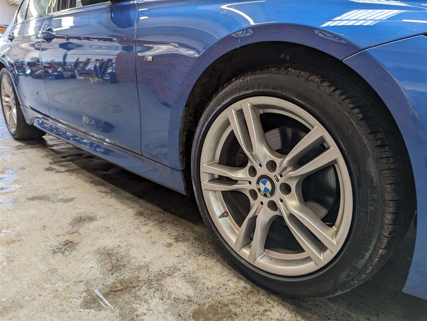 <p>2015 BMW 320D M SPORT</p>