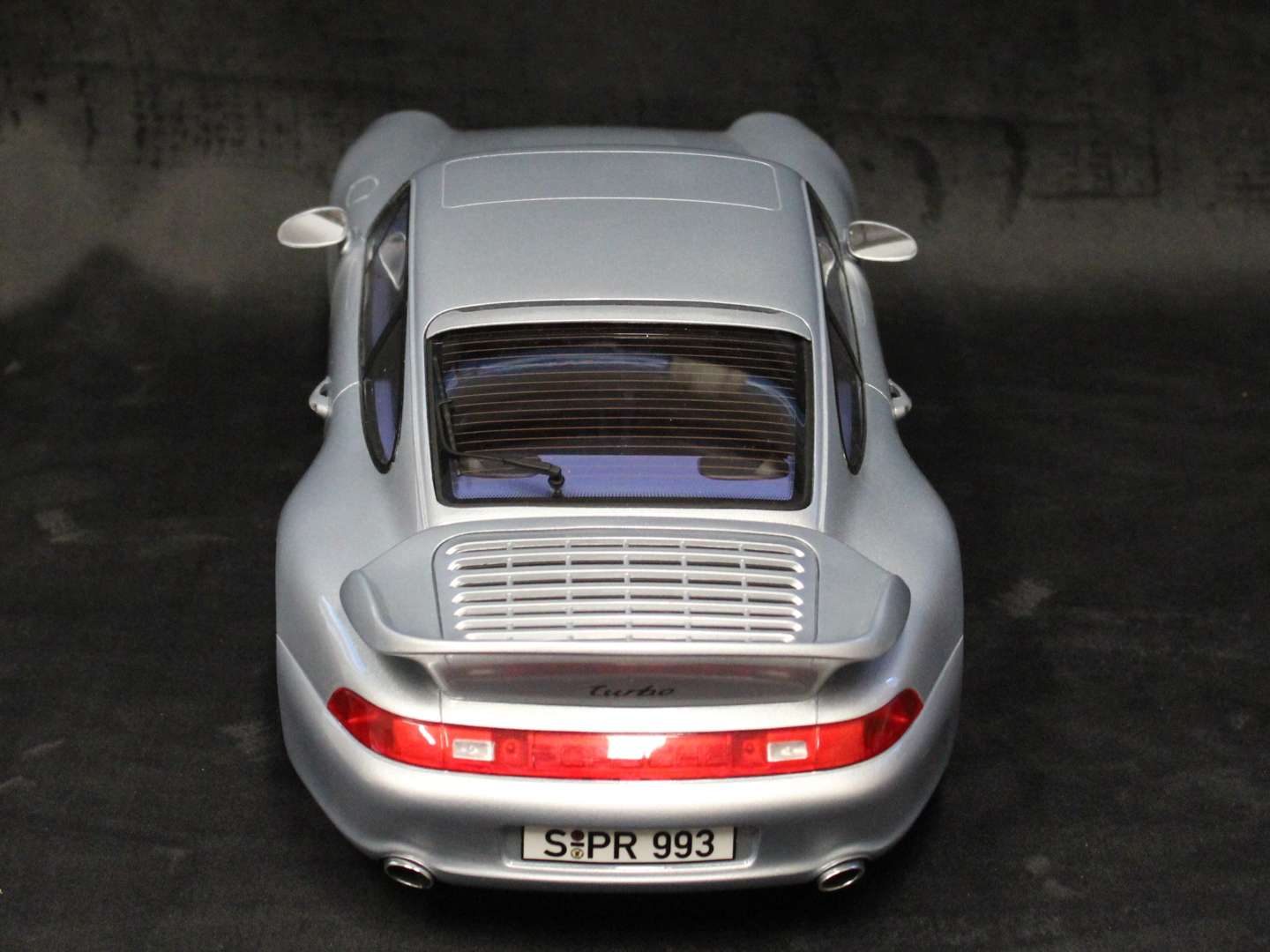 <p>GT Spirit Porsche 911 model</p>