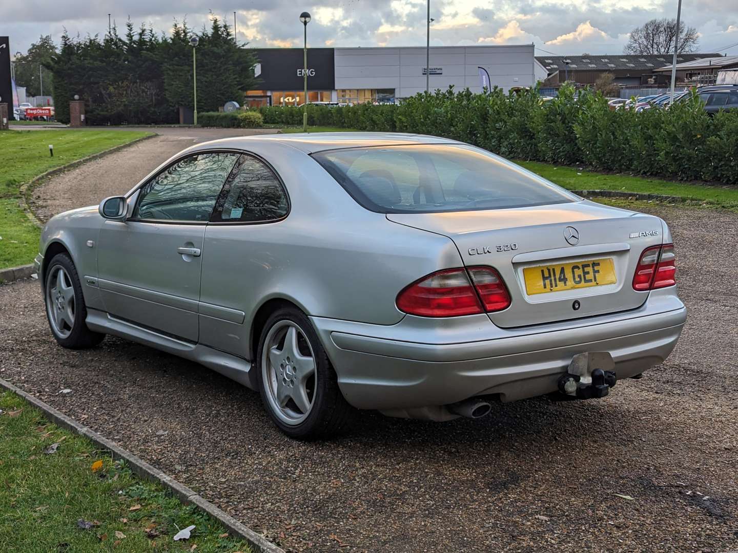 <p>1999 MERCEDES CLK 320 SPORT AUTO&nbsp;</p>