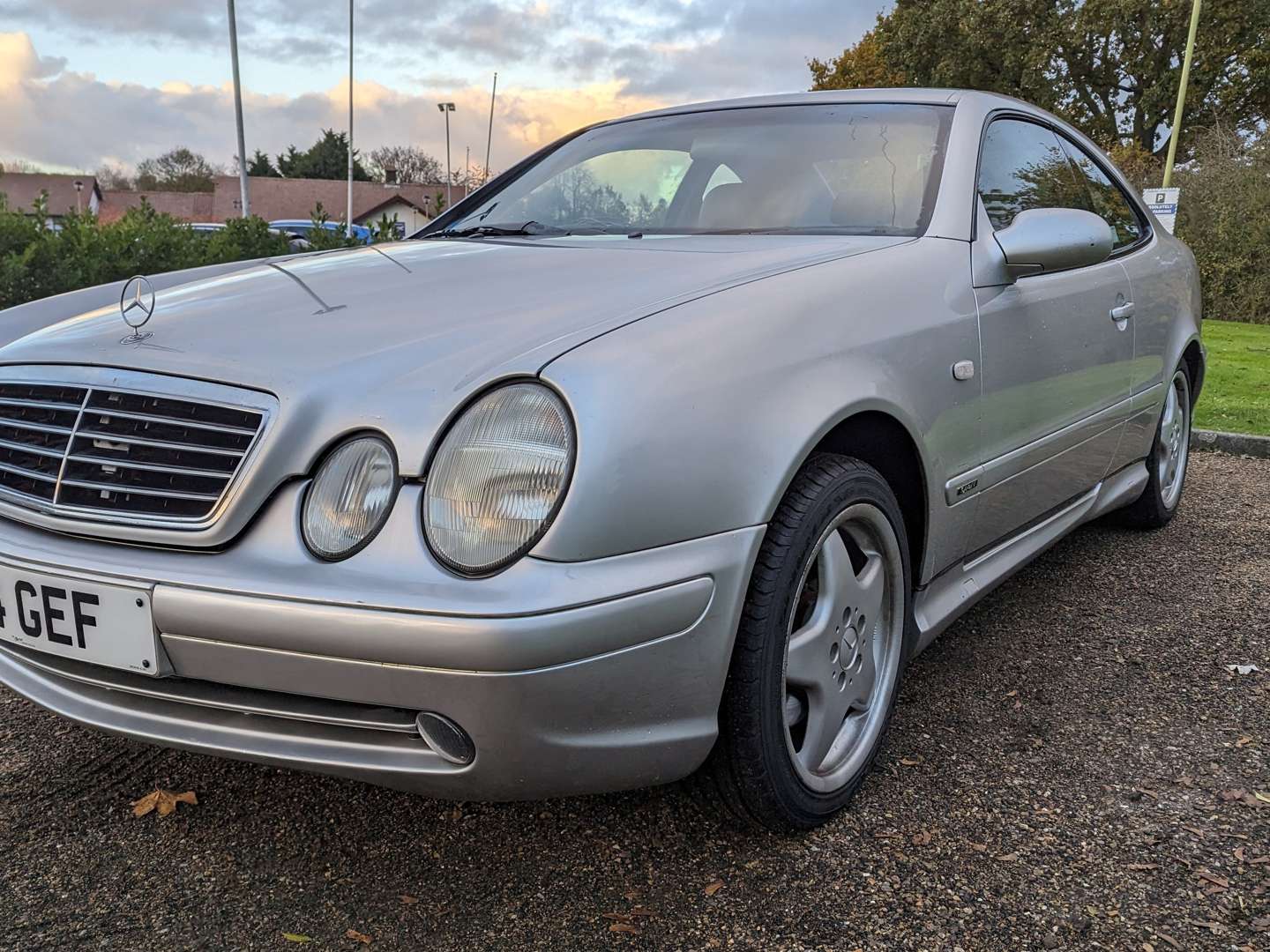 <p>1999 MERCEDES CLK 320 SPORT AUTO&nbsp;</p>