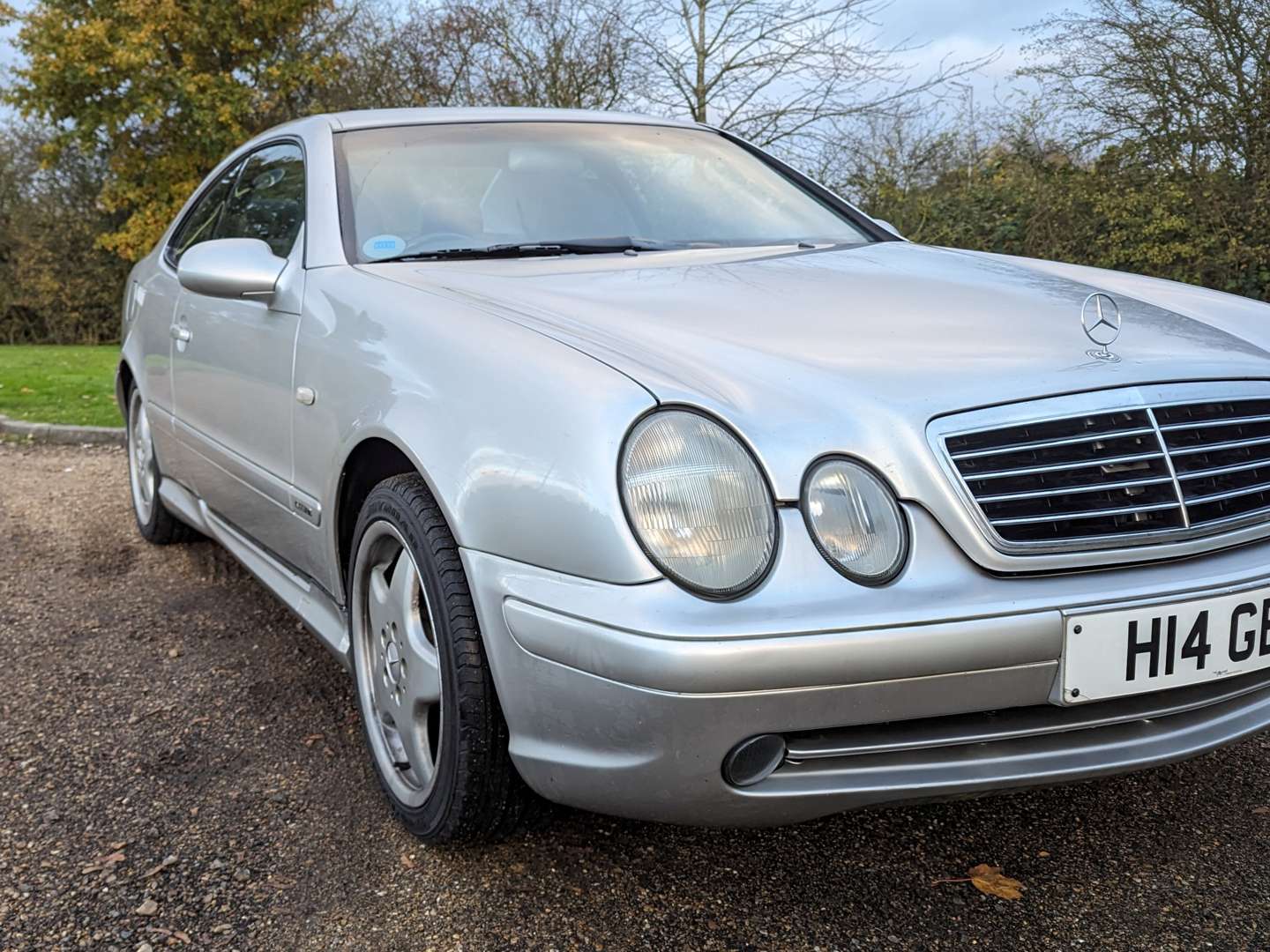 <p>1999 MERCEDES CLK 320 SPORT AUTO&nbsp;</p>