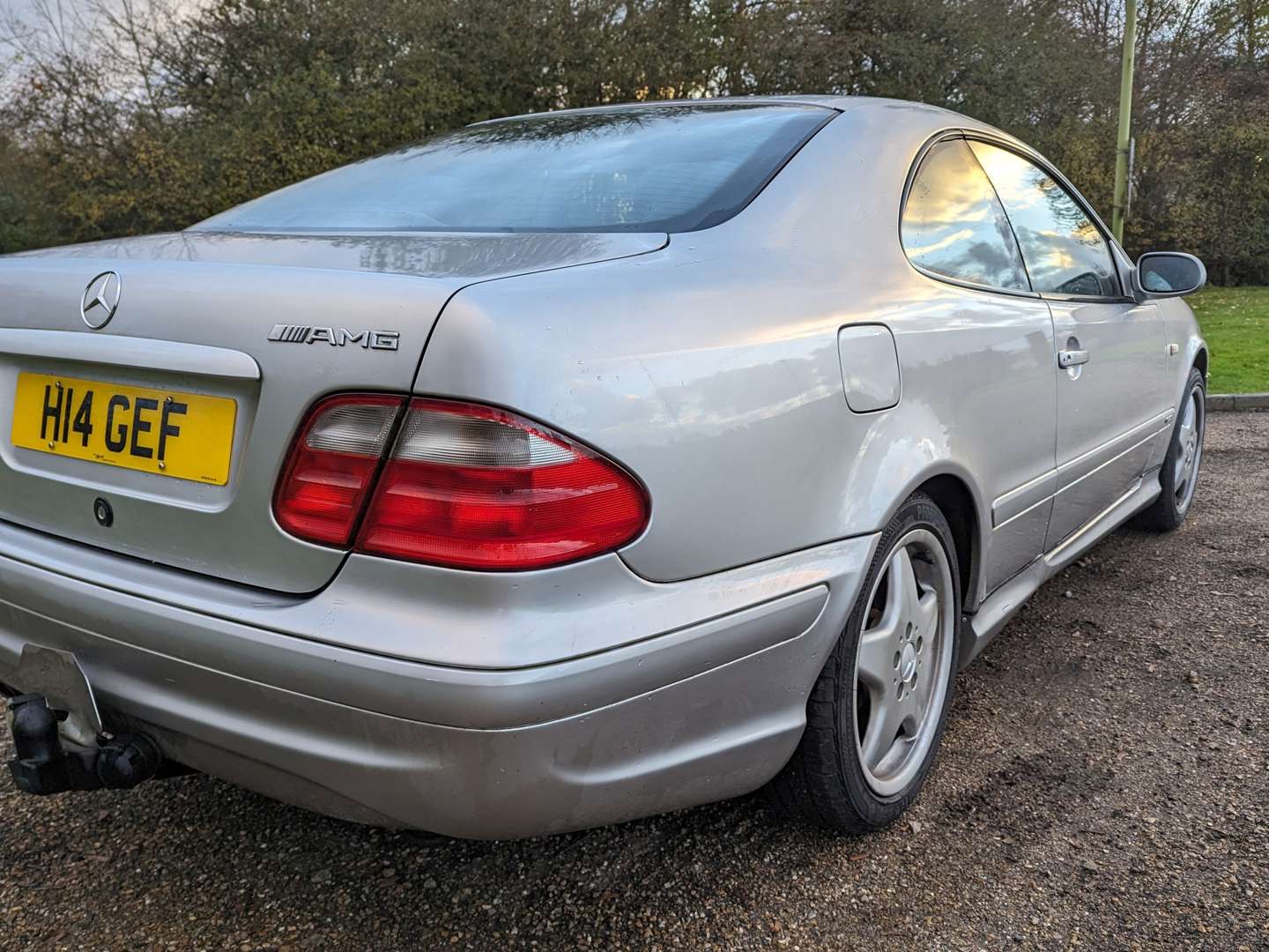 <p>1999 MERCEDES CLK 320 SPORT AUTO&nbsp;</p>