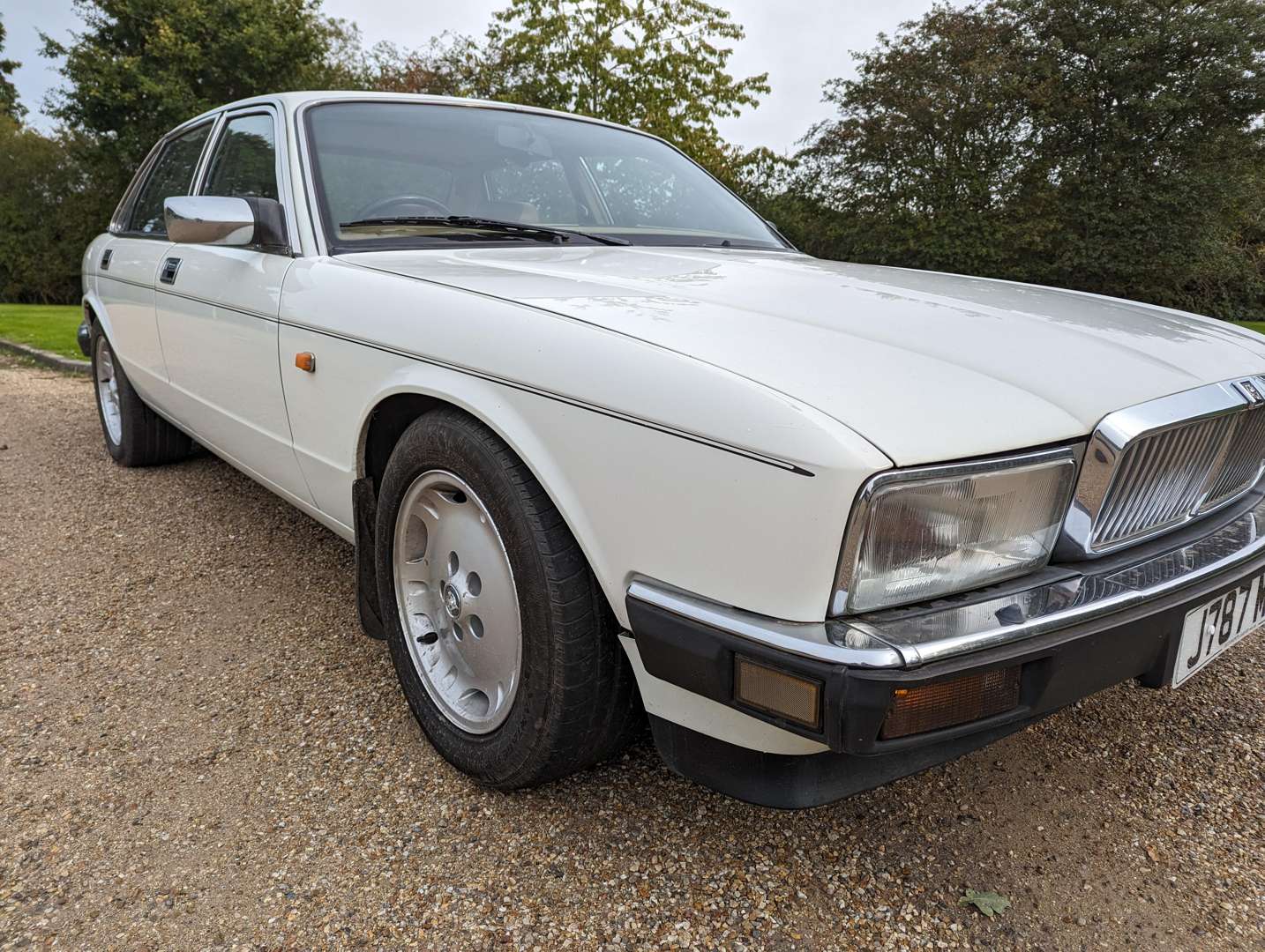 <p>1991 JAGUAR SOVEREIGN 4.0 AUTO&nbsp;</p>