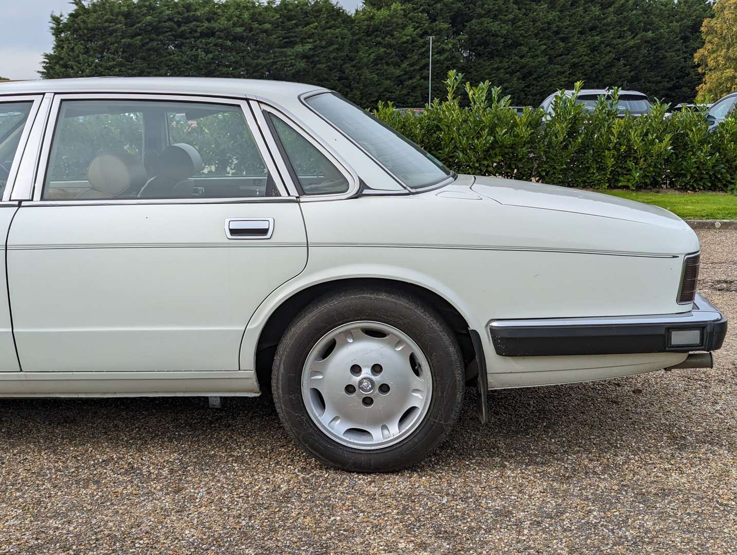 <p>1991 JAGUAR SOVEREIGN 4.0 AUTO&nbsp;</p>