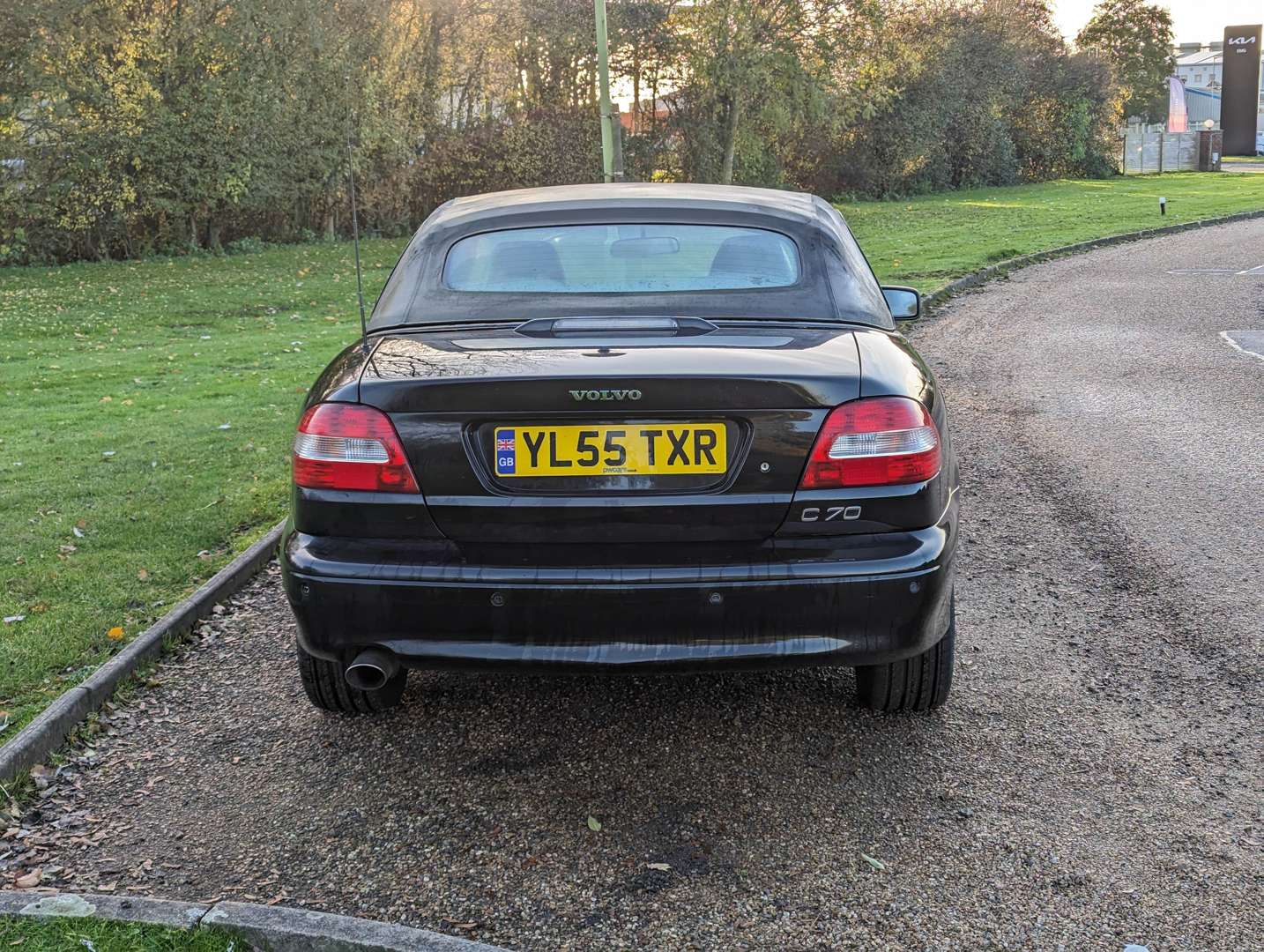 <p>2006 VOLVO C70 T AUTO&nbsp;</p>