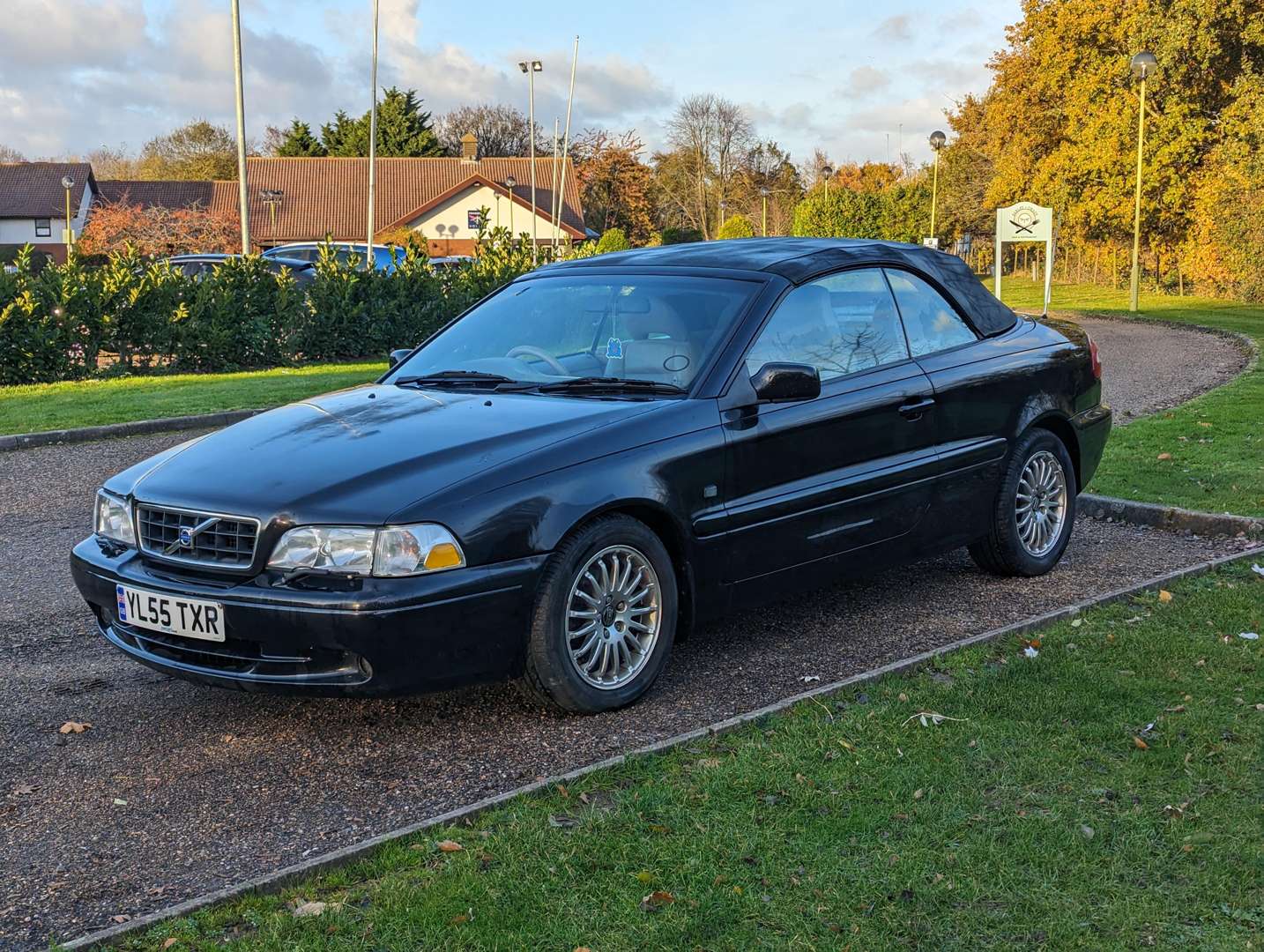 <p>2006 VOLVO C70 T AUTO&nbsp;</p>