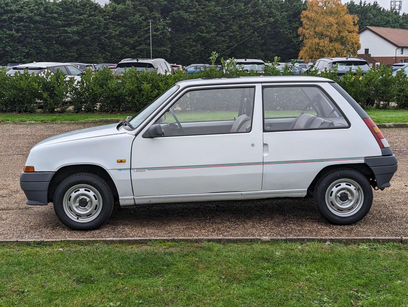 <p>1990 RENAULT 5 CAMPUS&nbsp;</p>