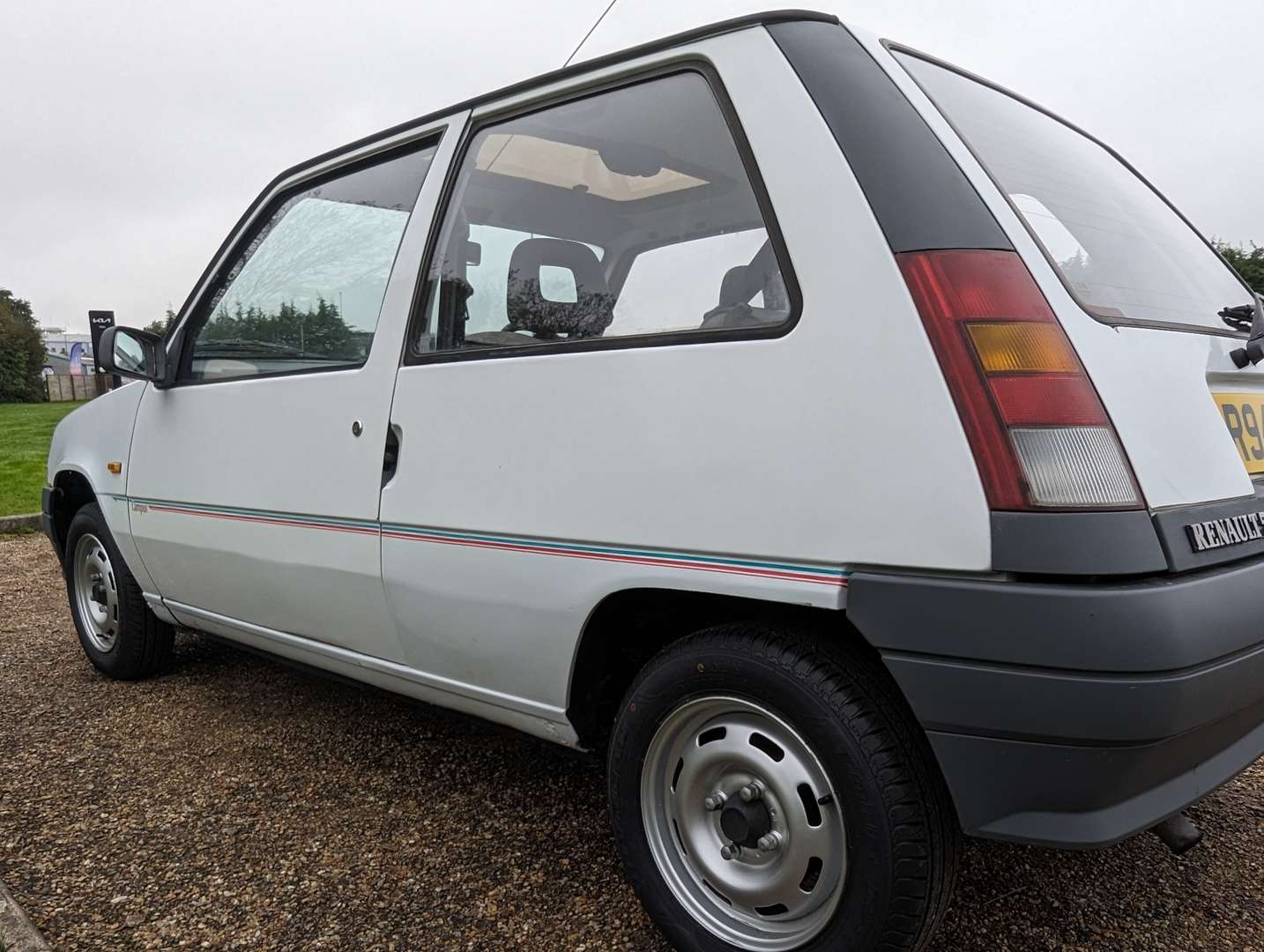 <p>1990 RENAULT 5 CAMPUS&nbsp;</p>